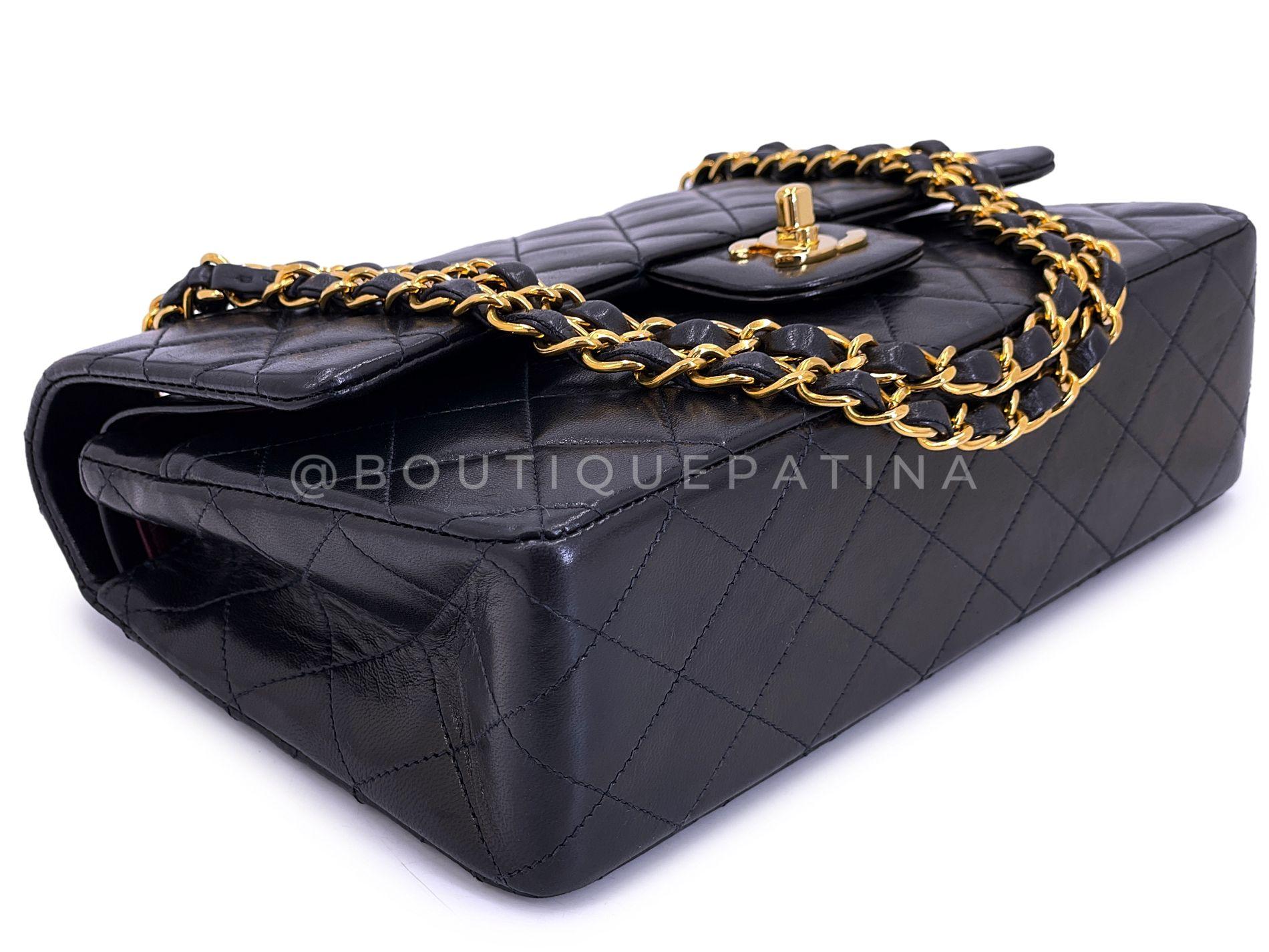 Chanel 1995 Vintage Black Lambskin Medium Classic Double Flap Bag 24k GHW 66288 en vente 2