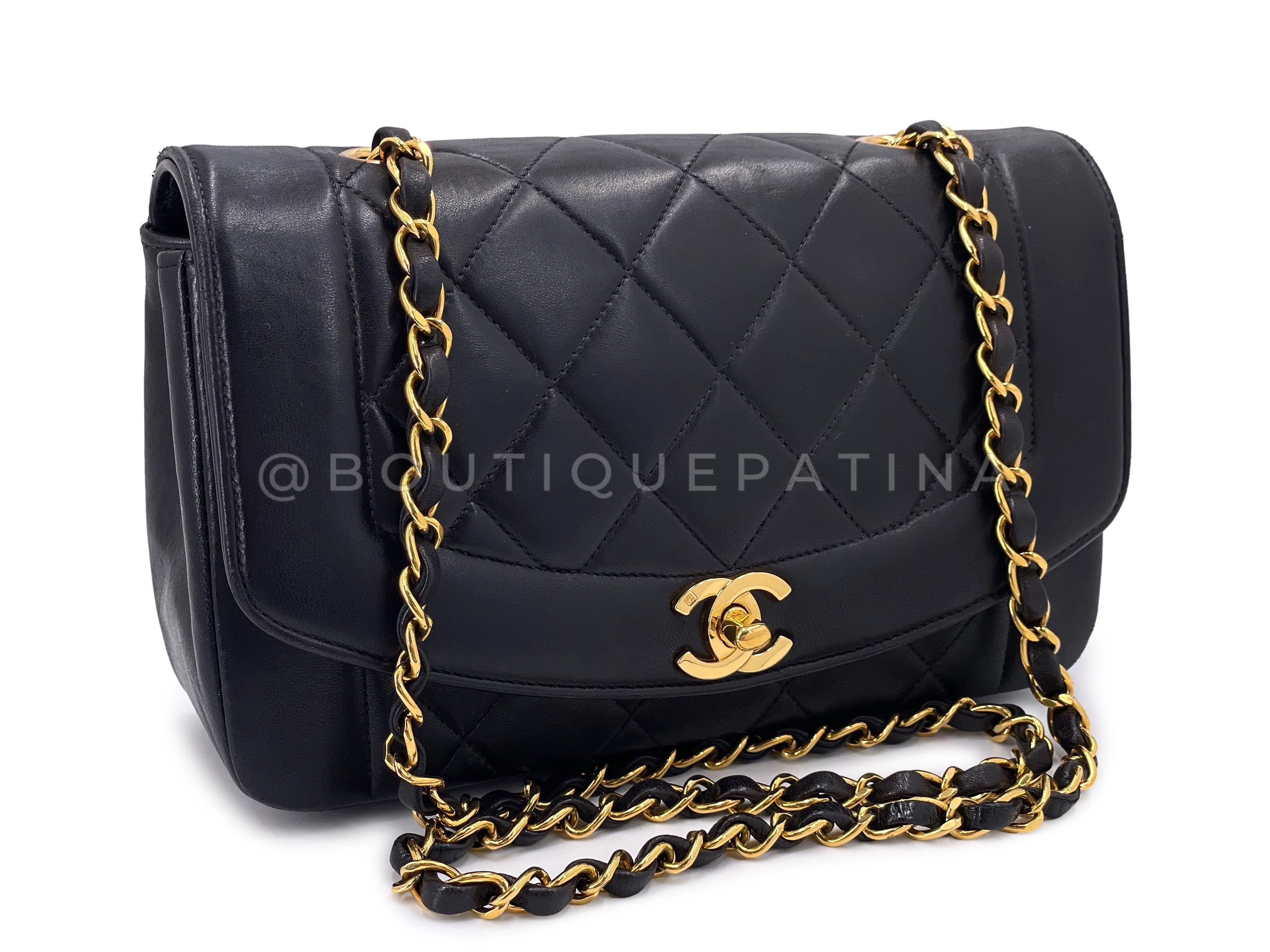 Store item: 65663
Vintage classic Chanel bags are known for their petal-soft lambskin, 24k gold plated hardware and sturdy craftsmanship.
This item is pre-owned and vintage, and a fabulous collectible piece. This style with single chain strap and