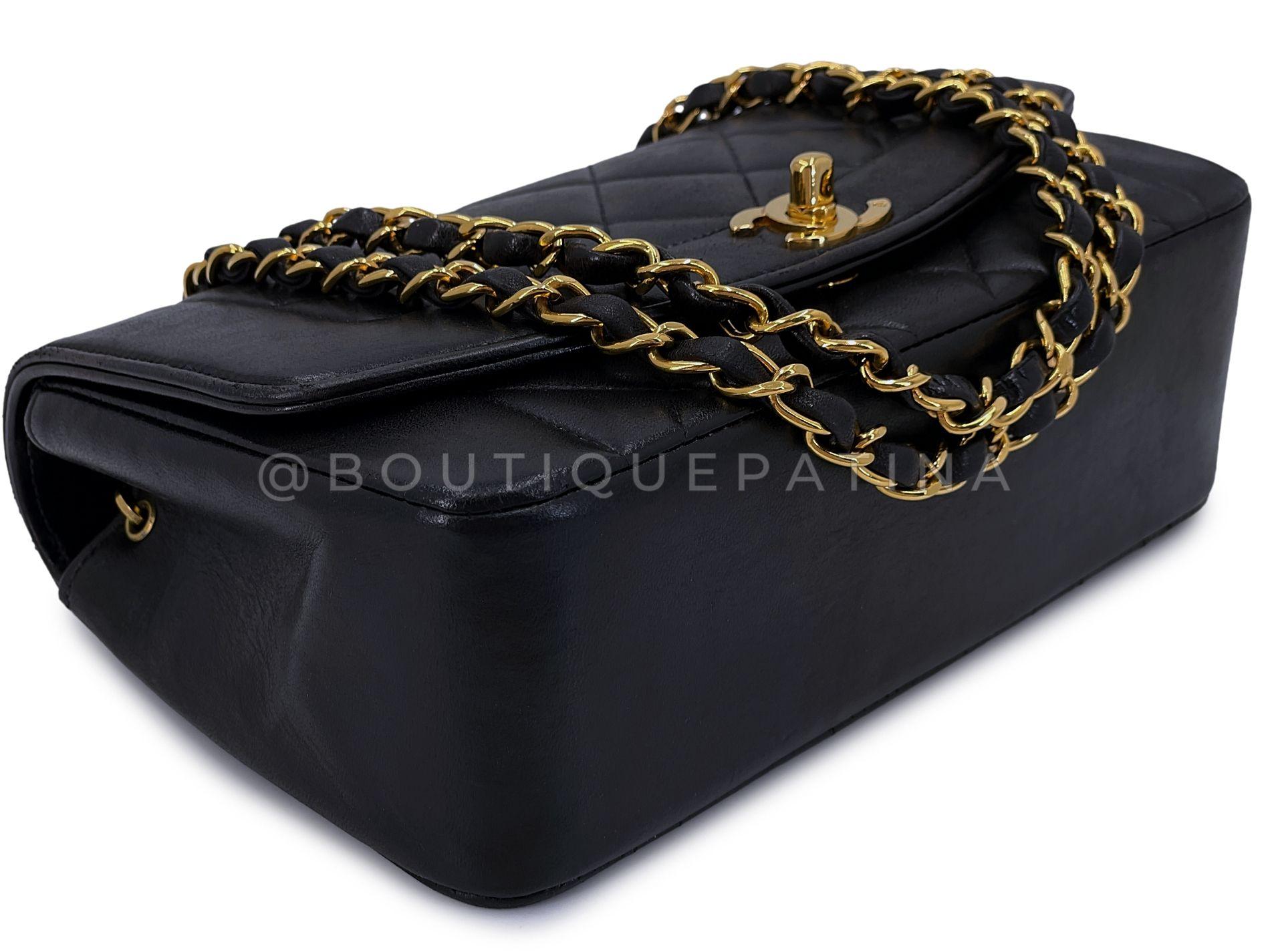 Chanel 1995 Vintage Black Small Diana Bag Lambskin 24k GHW 65663 For Sale 3