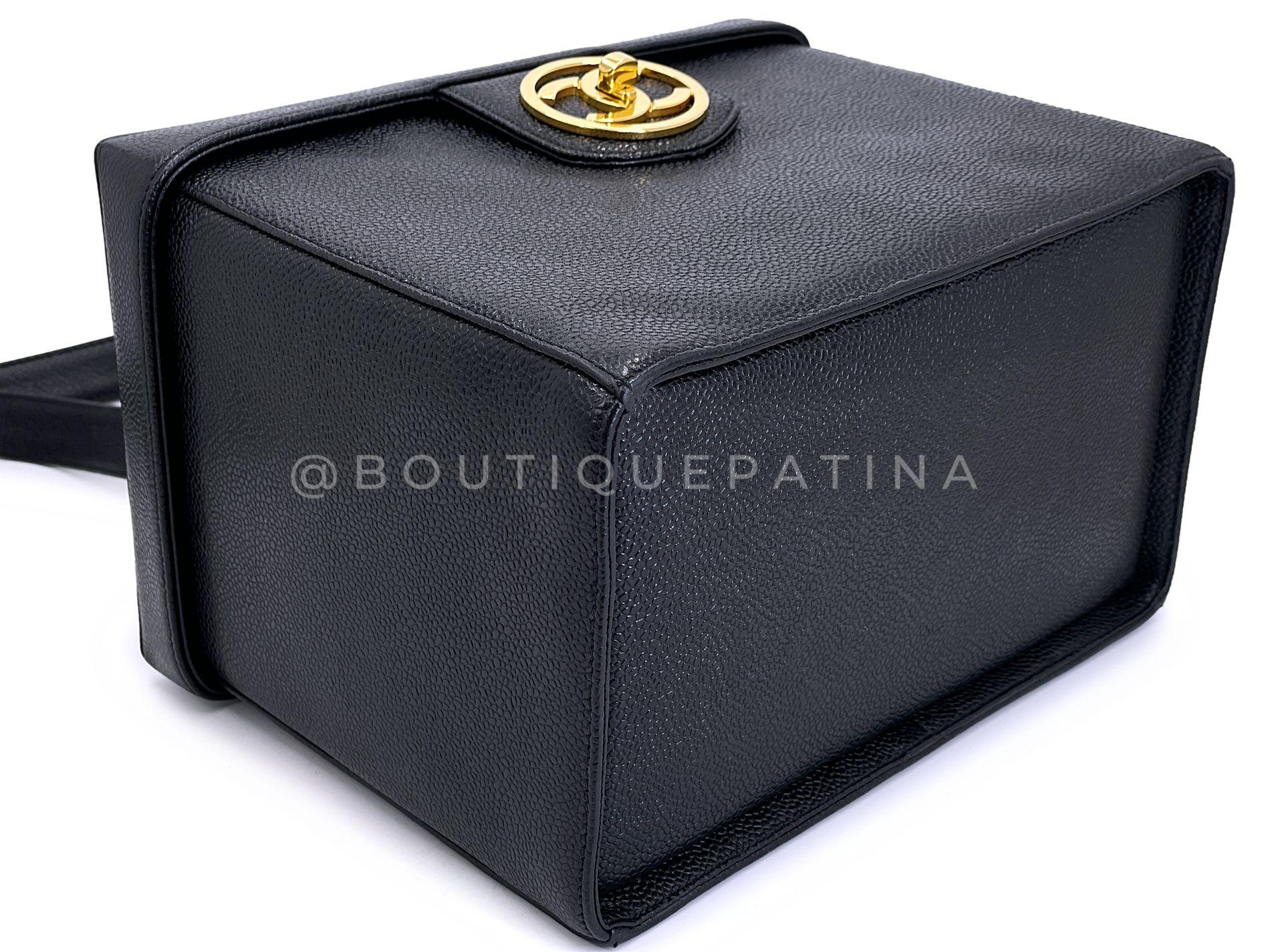 Chanel 1995 Vintage Caviar Box Vanity Case w Strap Bag 24k GHW 68869 en vente 1