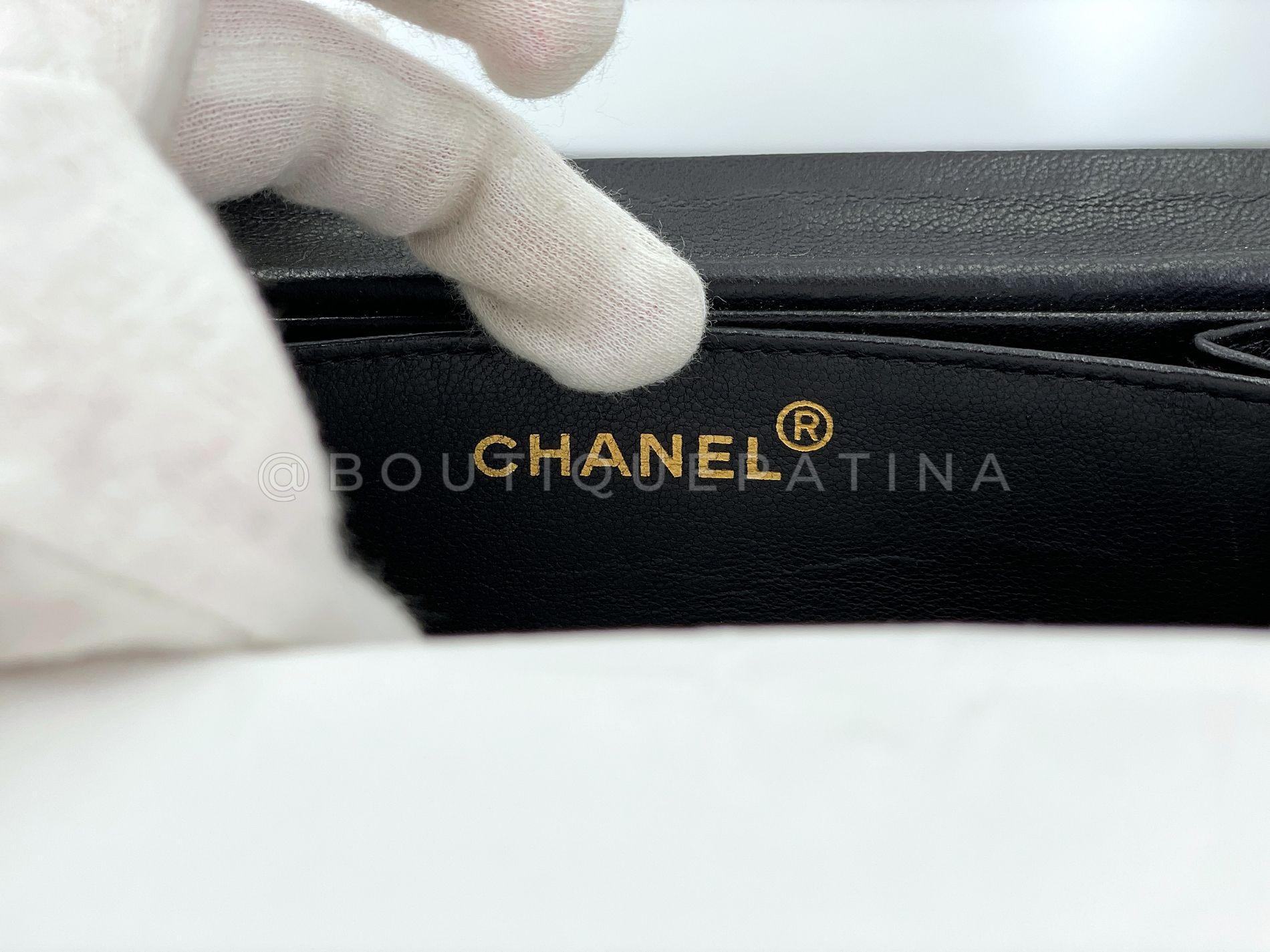 Chanel 1995 Vintage Holographic Green Vanity Case Bag 24k GHW 68337 For Sale 7