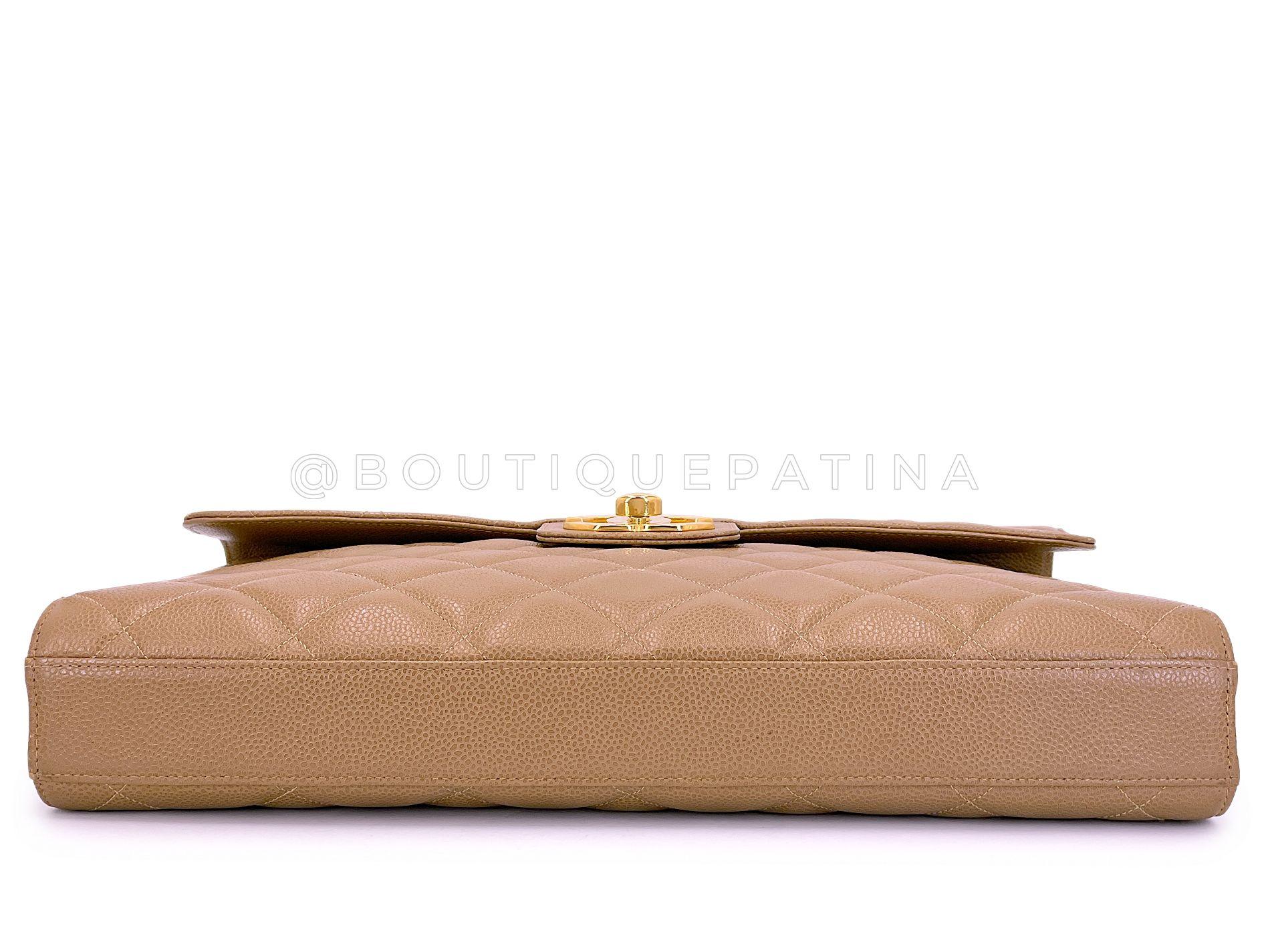 Chanel 1995 Vintage Taupe Beige Caviar Briefcase Tote Bag 24k GHW 68580 For Sale 2