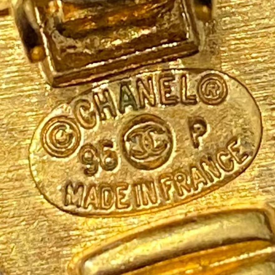 Chanel 1996 CC Turquoise Turnlock Clip-On Earrings In Good Condition In London, GB