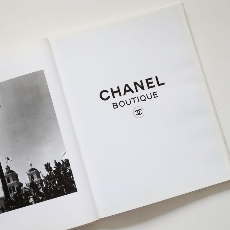 CHANEL 1996 S/S Catalogue photographed by Karl Lagerfeld with Amber