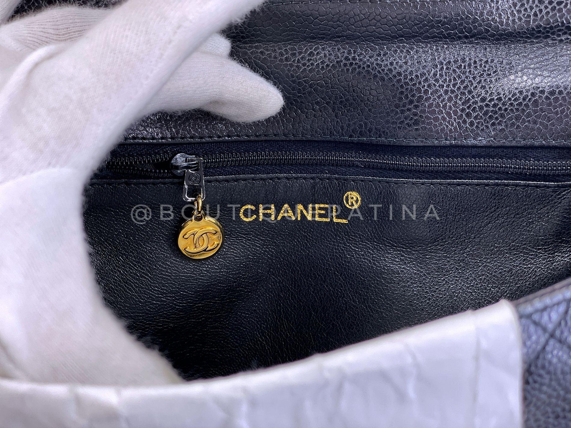 Chanel 1996 Vintage Black Caviar Box Crossbody Flap Bag 24k GHW 68643 For Sale 7