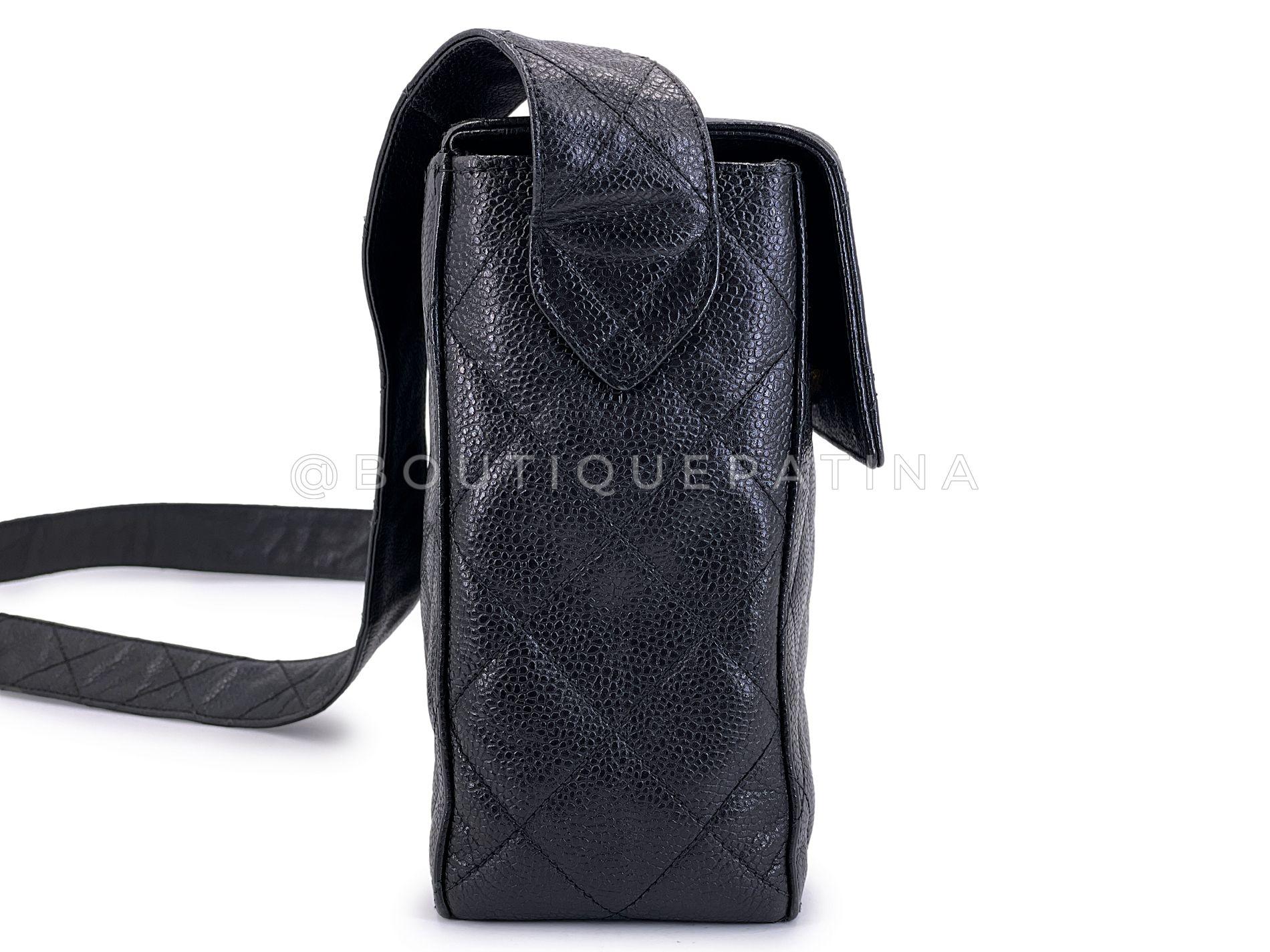 Women's Chanel 1996 Vintage Black Caviar Box Crossbody Flap Bag 24k GHW 68643 For Sale