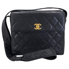 Chanel 1996 Vintage Schwarz Kaviar Box Umhängetasche mit Klappe 24k GHW 68643