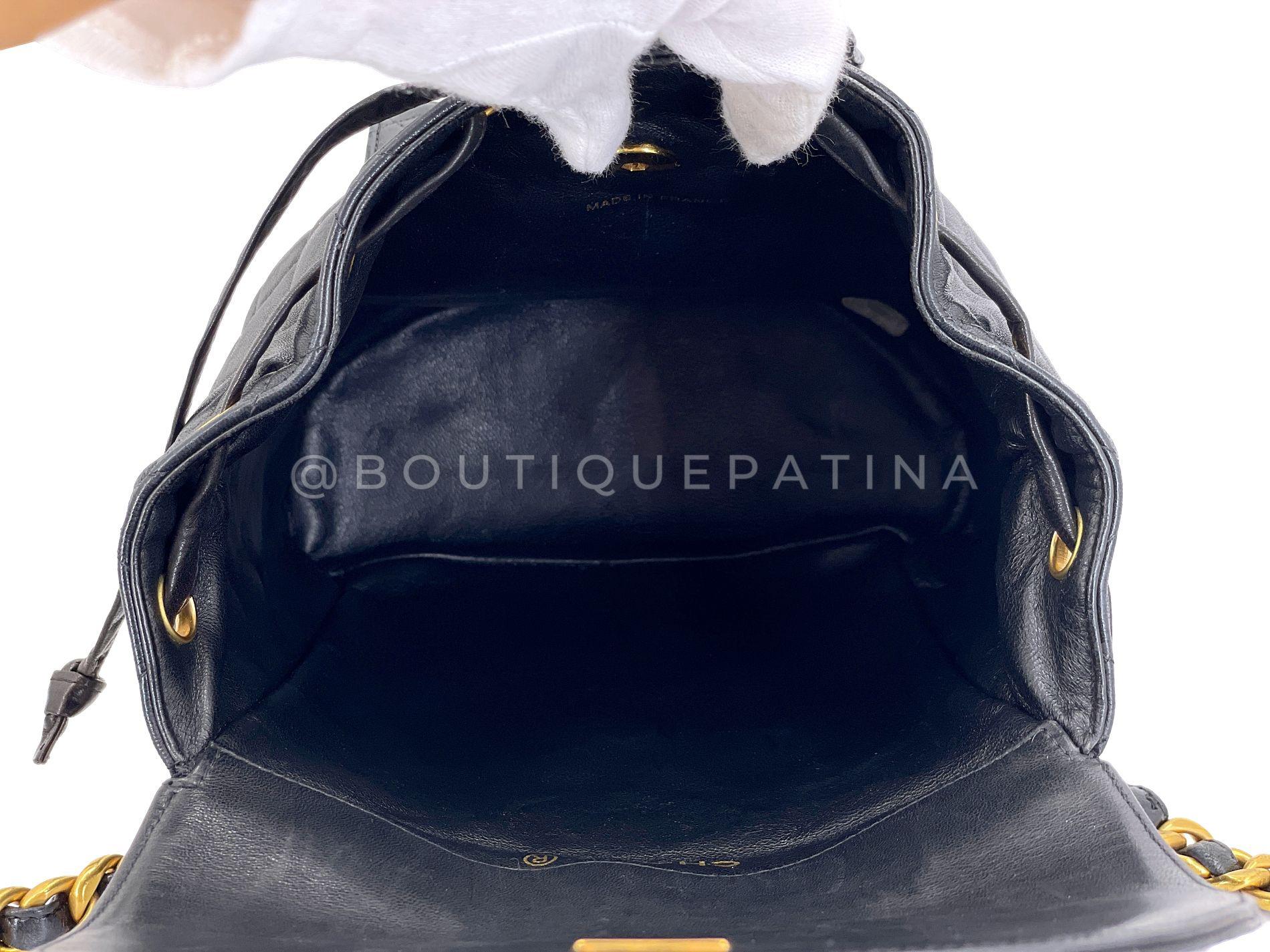 Chanel 1996 Vintage Sac à dos Duma en cuir d'agneau noir 24k GHW 68640 en vente 5