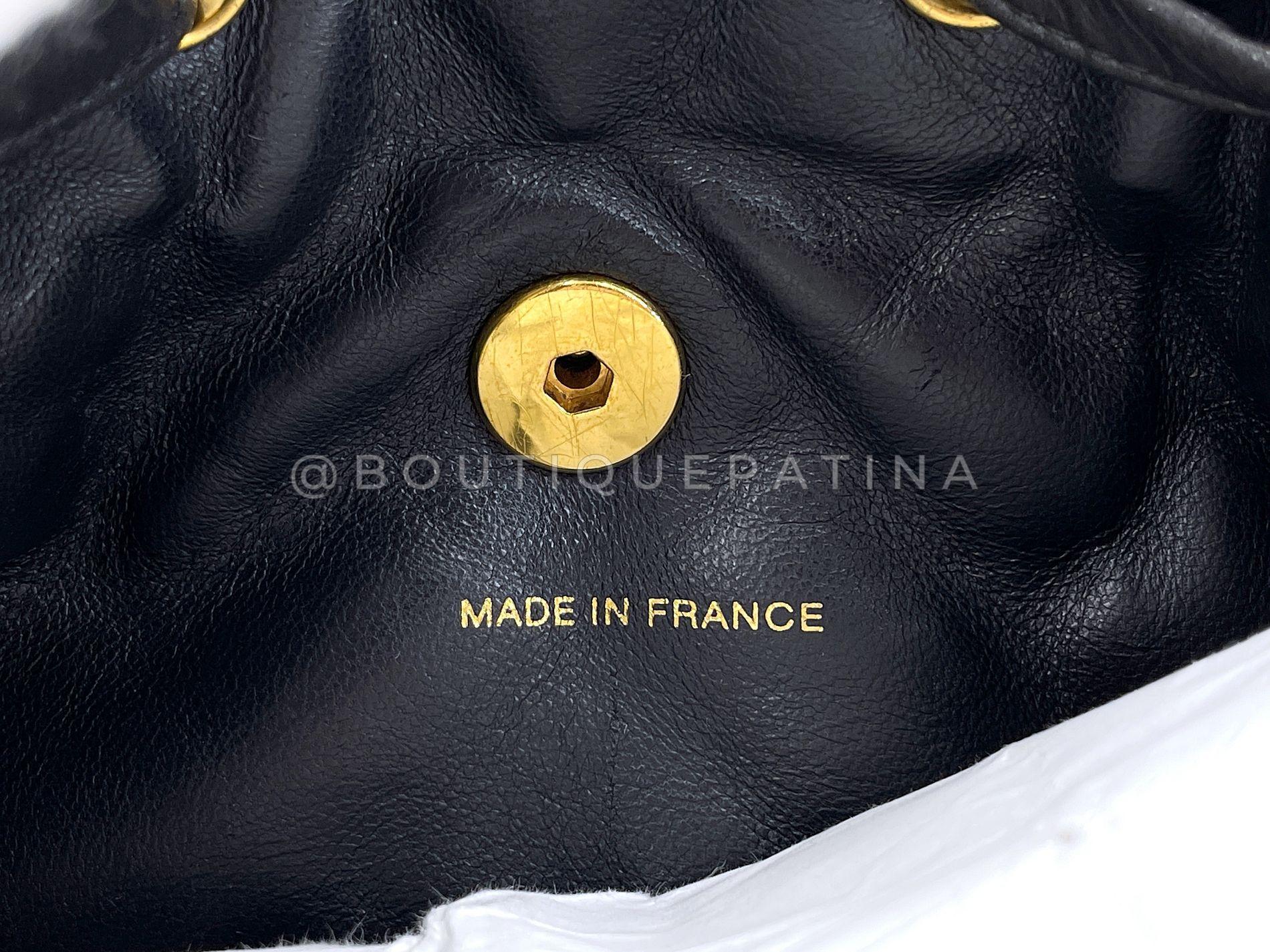 Chanel 1996 Vintage Sac à dos Duma en cuir d'agneau noir 24k GHW 68640 en vente 7