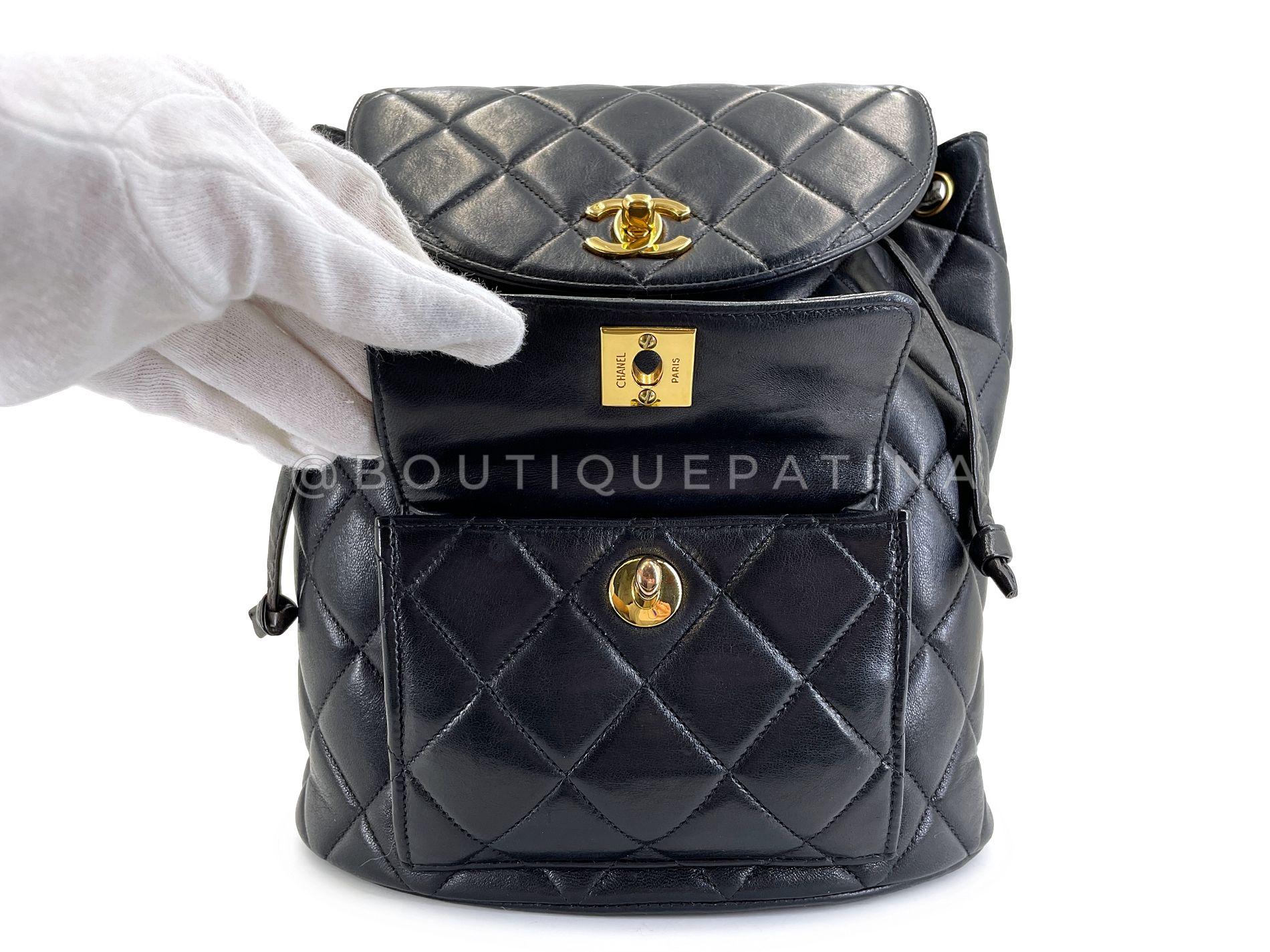 Chanel 1996 Vintage Sac à dos Duma en cuir d'agneau noir 24k GHW 68640 en vente 3