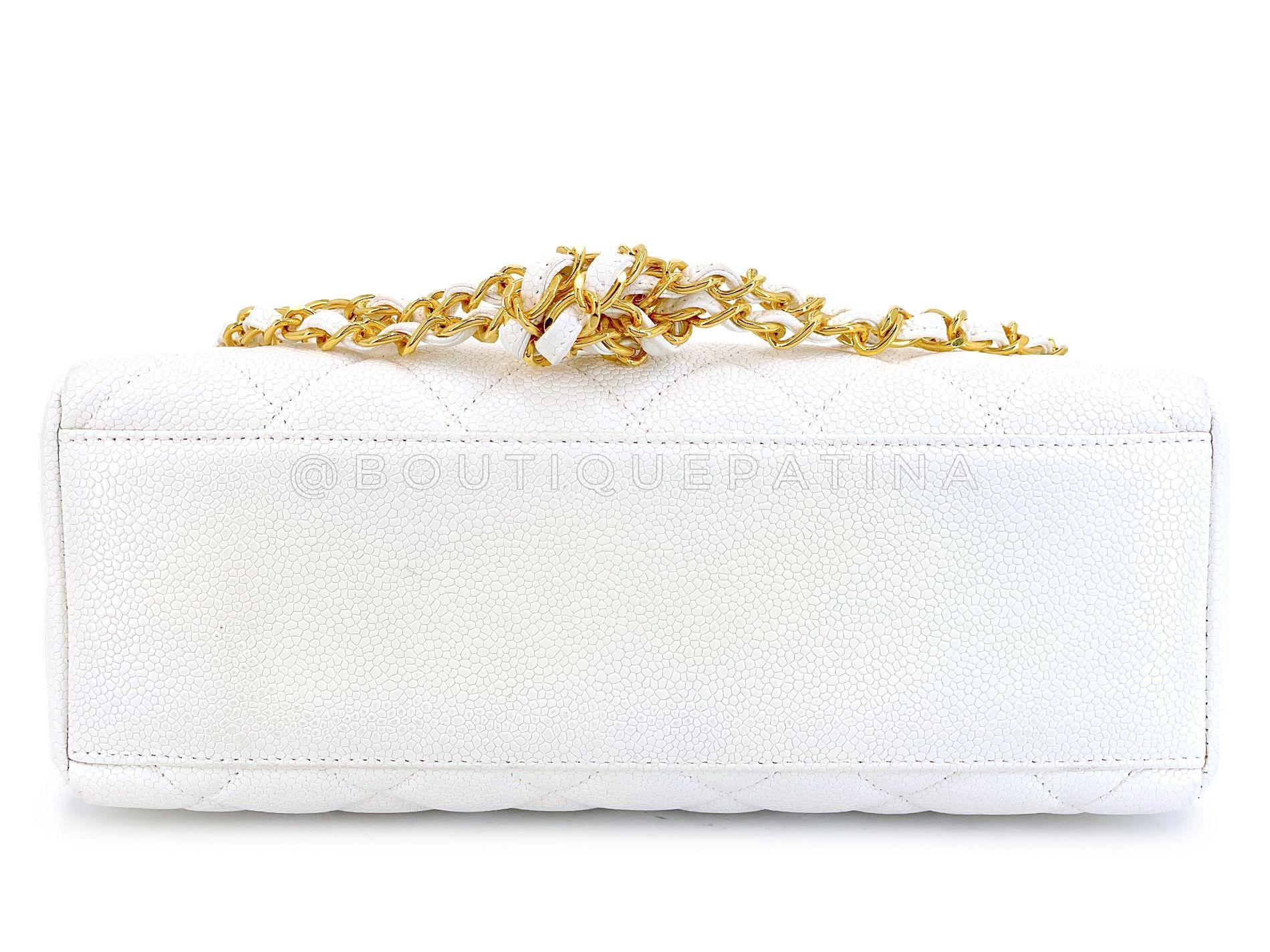 Chanel 1996 Vintage Blanc Caviar Classic Camera Case Bag CC Clasp 24k GHW 68561 en vente 2