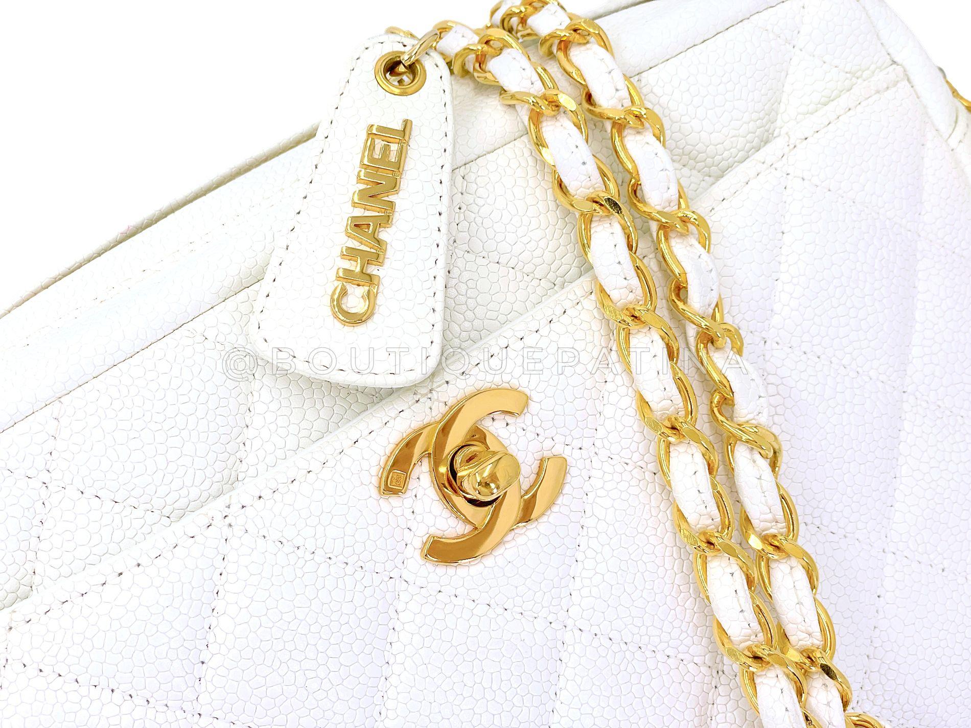 Chanel 1996 Vintage Blanc Caviar Classic Camera Case Bag CC Clasp 24k GHW 68561 en vente 4