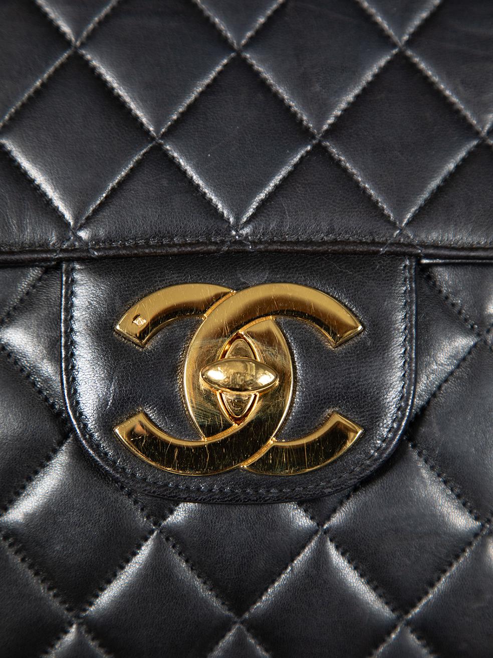Chanel 1997-1999 Vintage Black Leather 24 Jumbo Classic Single Flap For Sale 4