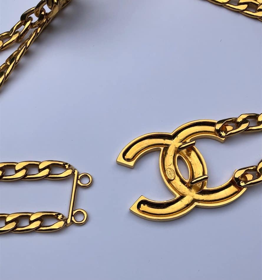 CHANEL 1997 CC Logos Double Chain Belt Vintage Very Rare For Sale 1