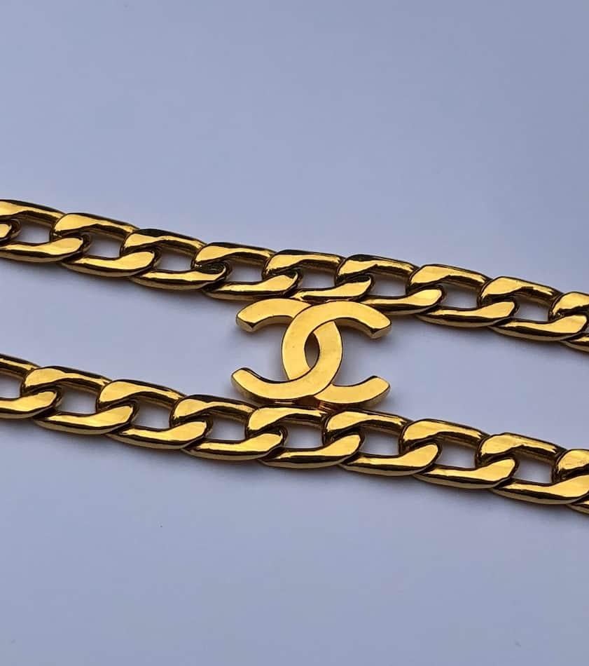 CHANEL 1997 CC Logos Double Chain Belt Vintage Very Rare For Sale 2