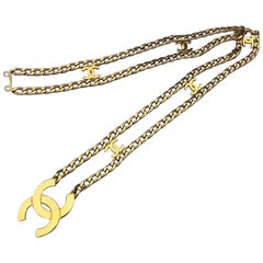 Ceinture vintage très rare à double chaîne avec logos CC CHANEL, 1997