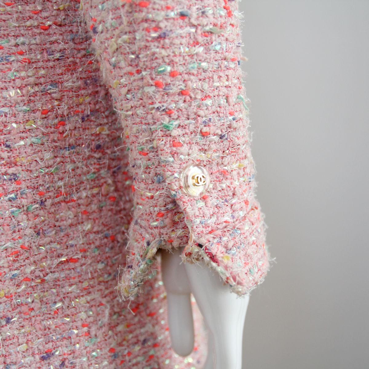 CHANEL 1997 Pink Multicolored Coat / Blazer by Karl Lagerfeld in Tweed Look For Sale 1