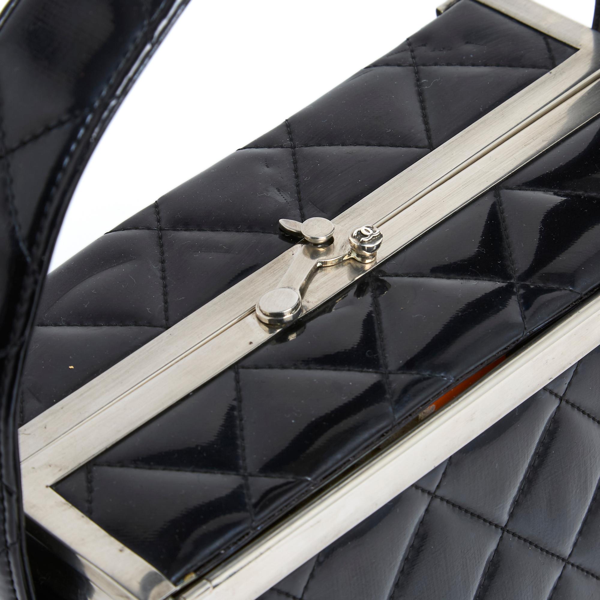 Chanel 1997 Sac Classique Black Patent Quilted Leather Box Hand Bag In Good Condition For Sale In PARIS, FR