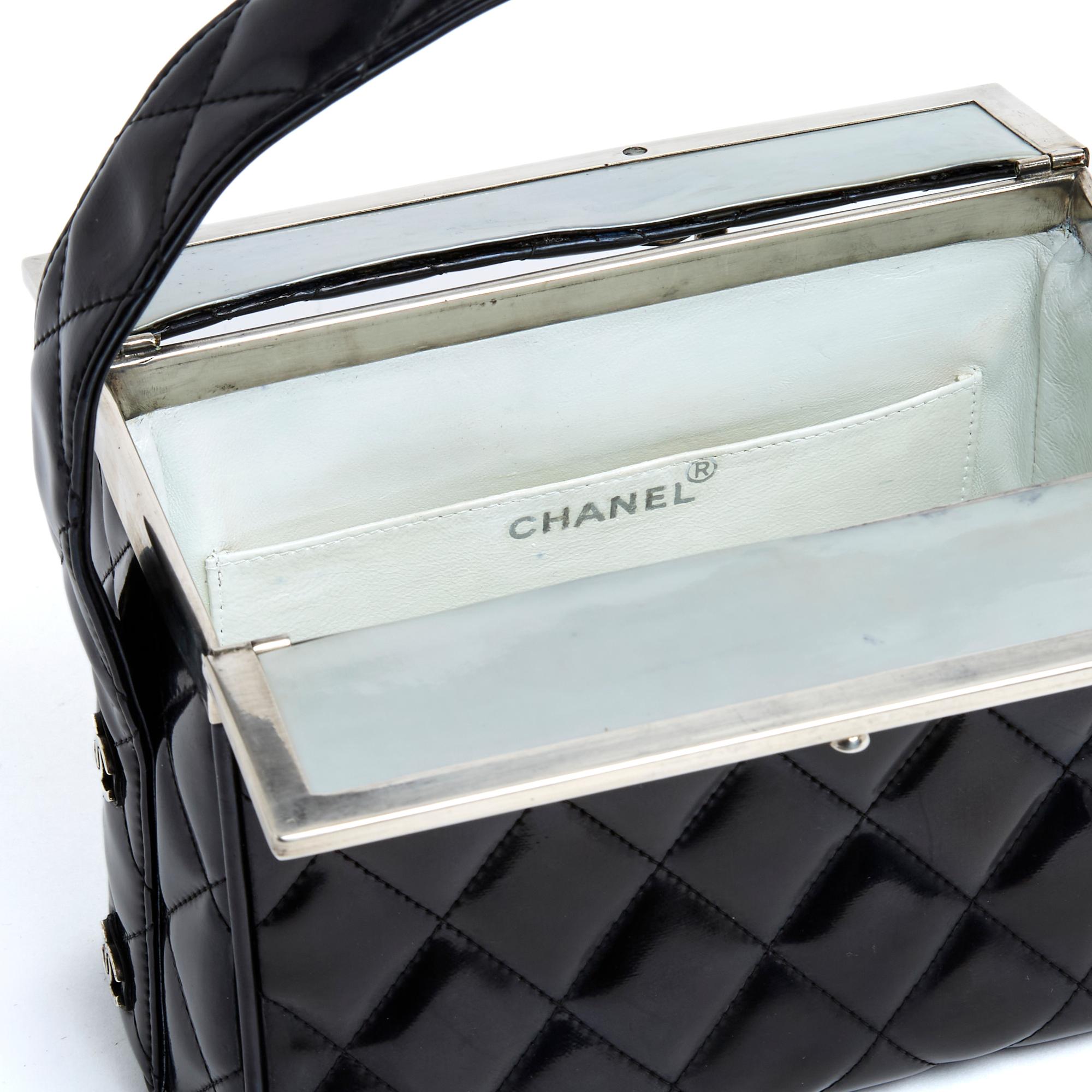 Chanel 1997 Sac Classique Black Patent Quilted Leather Box Hand Bag For Sale 3