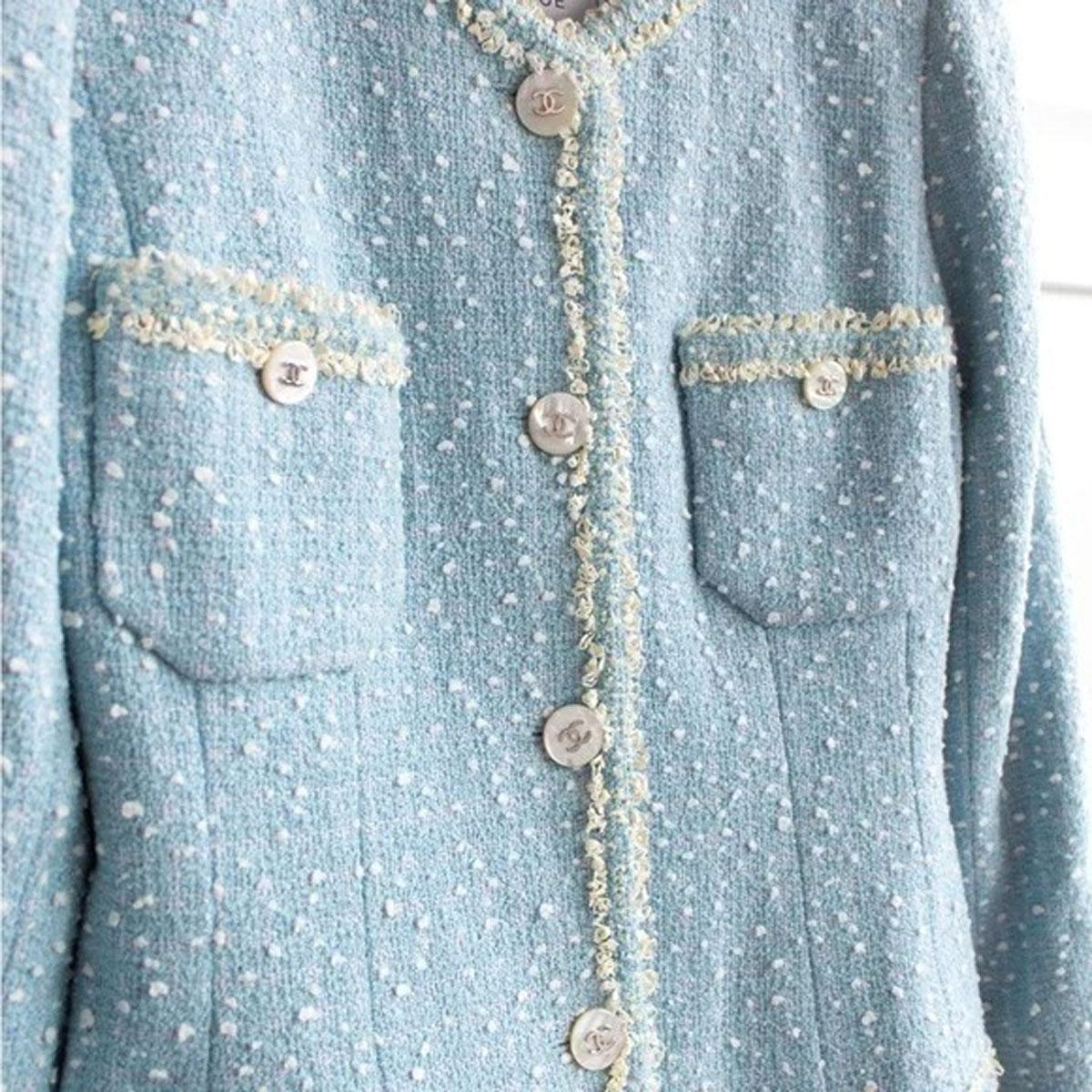 Chanel 1997 Vintage Baby Blue Tweed Jacket Museum Piece Seen on Princess Diana  For Sale 4