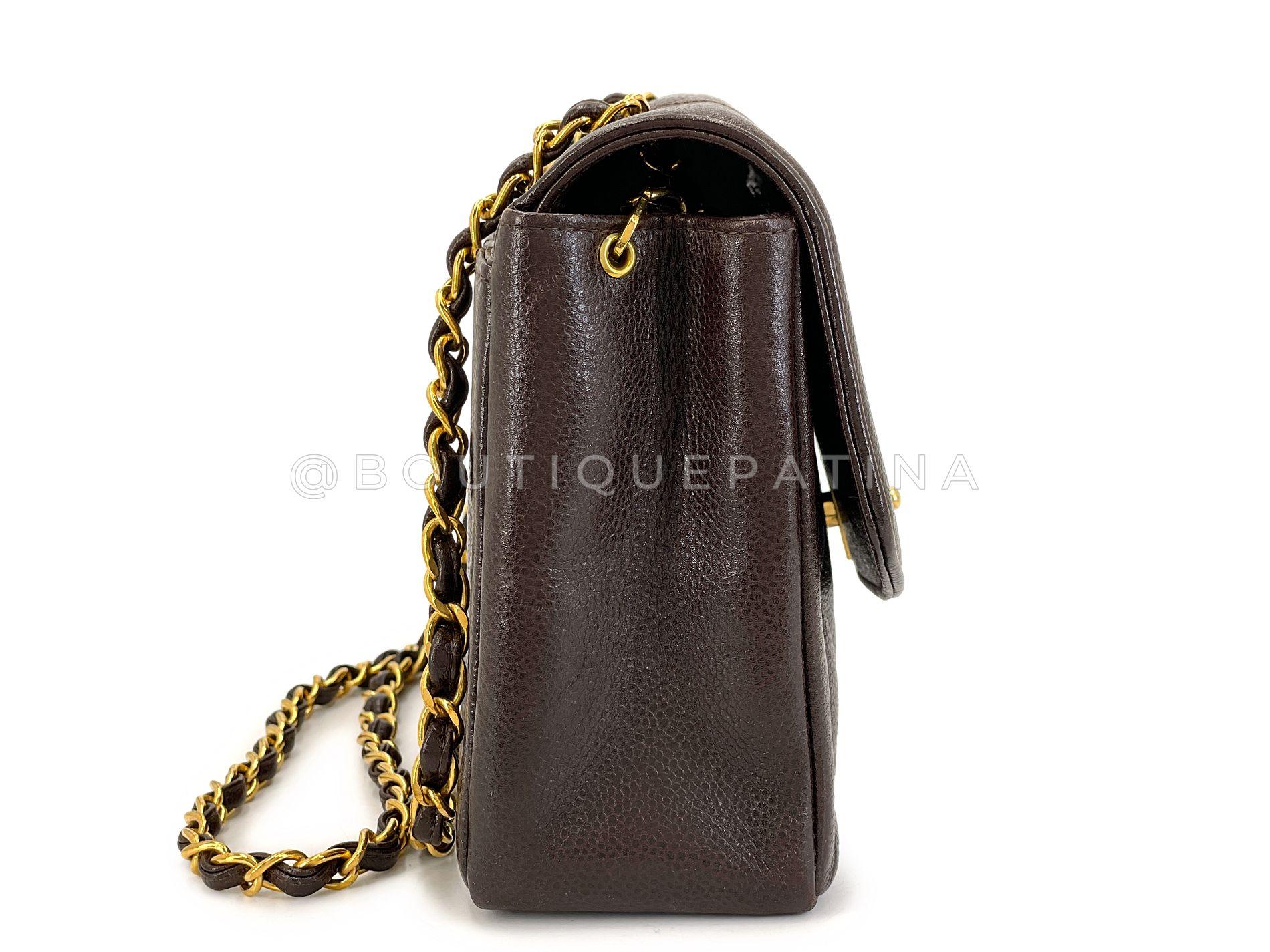 Chanel 1997 Vintage Brown Caviar Medium Diana Flap Bag 24k GHW 68627 In Excellent Condition For Sale In Costa Mesa, CA