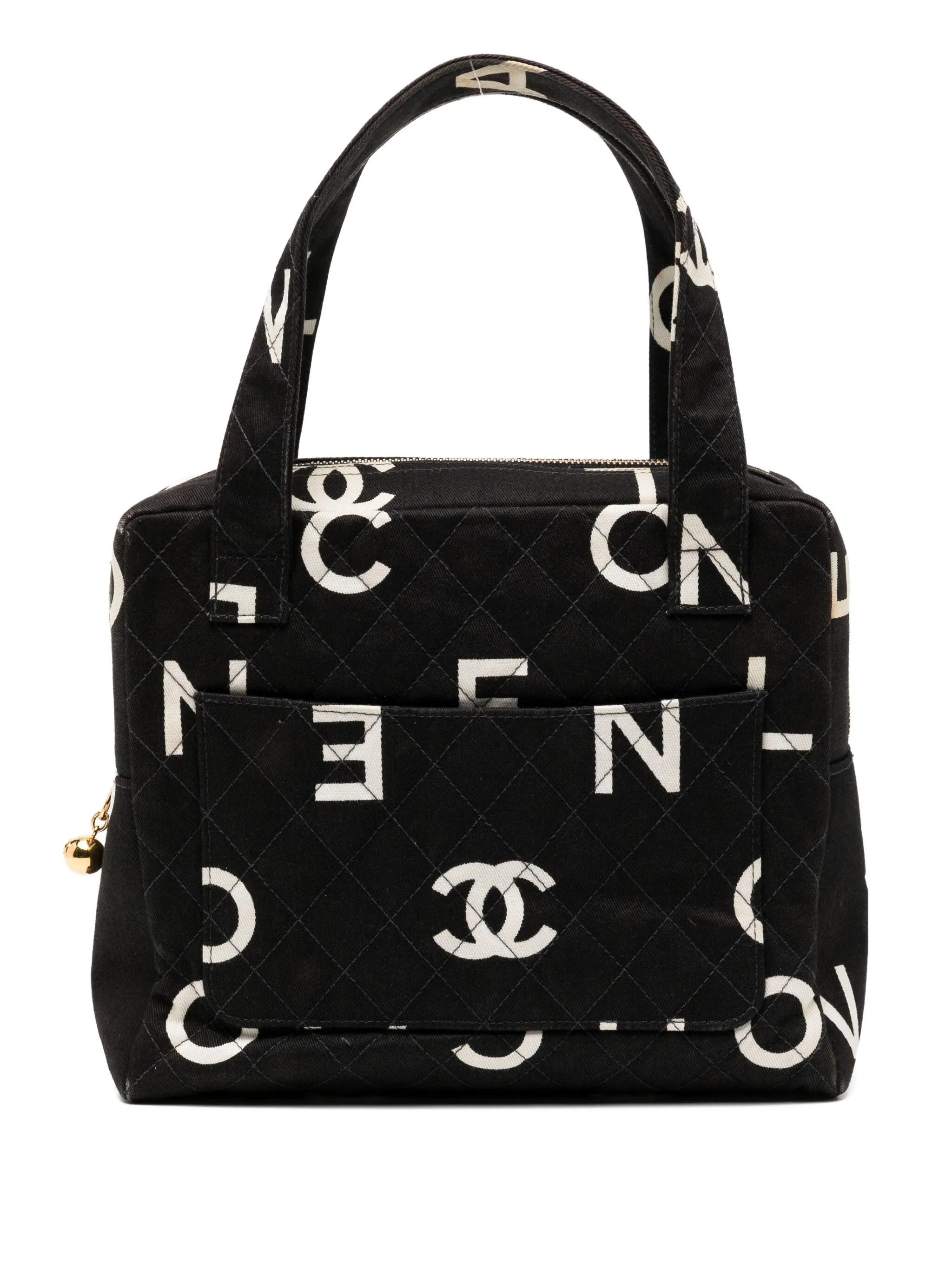 Noir Chanel 1997 Vintage Rare Logo Letters Small Tote Bag en vente