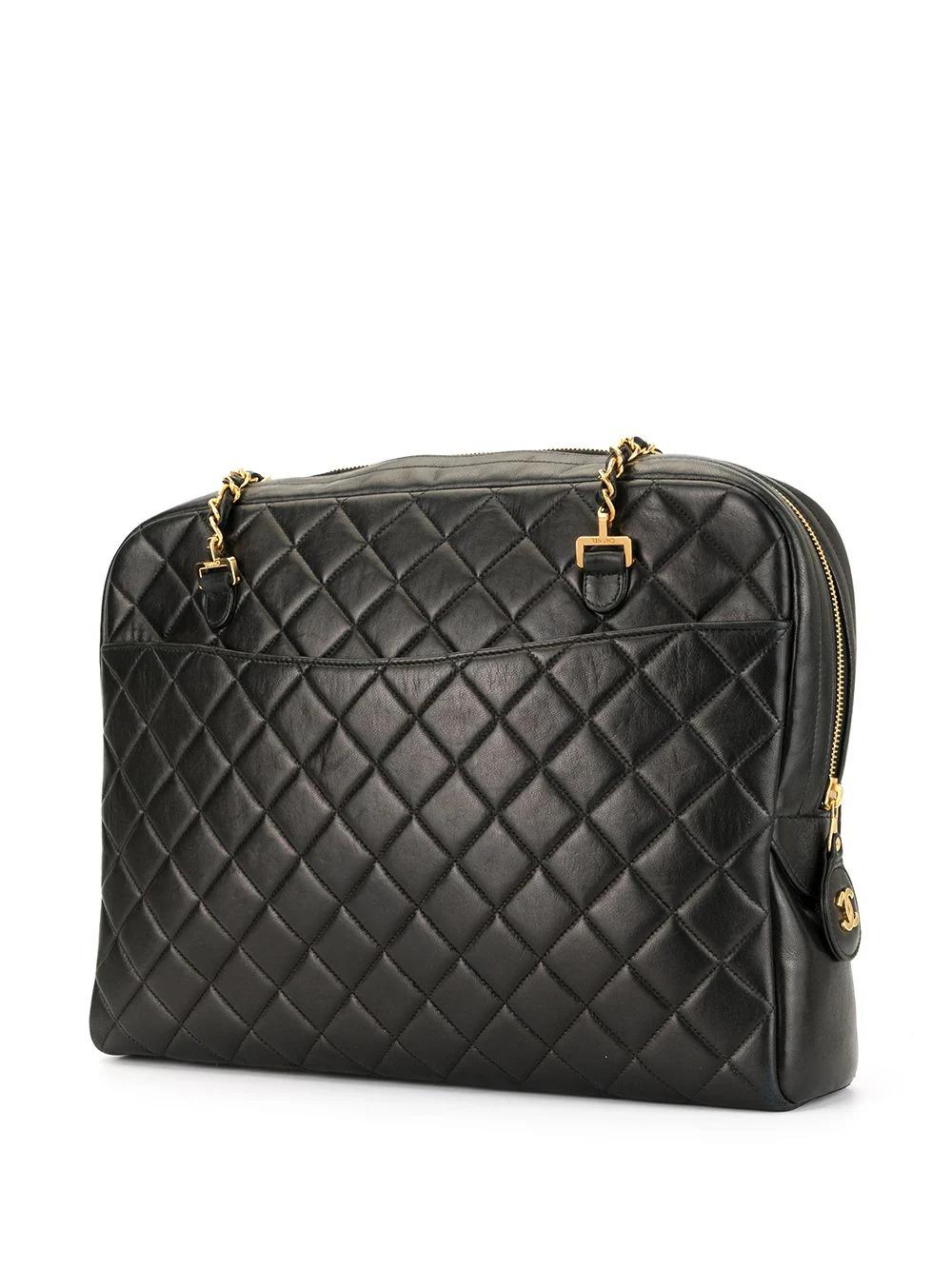 Chanel 1997 Vintage Timeless Lambskin Quilted Camera Shoulder Tote Bag In Good Condition For Sale In Miami, FL