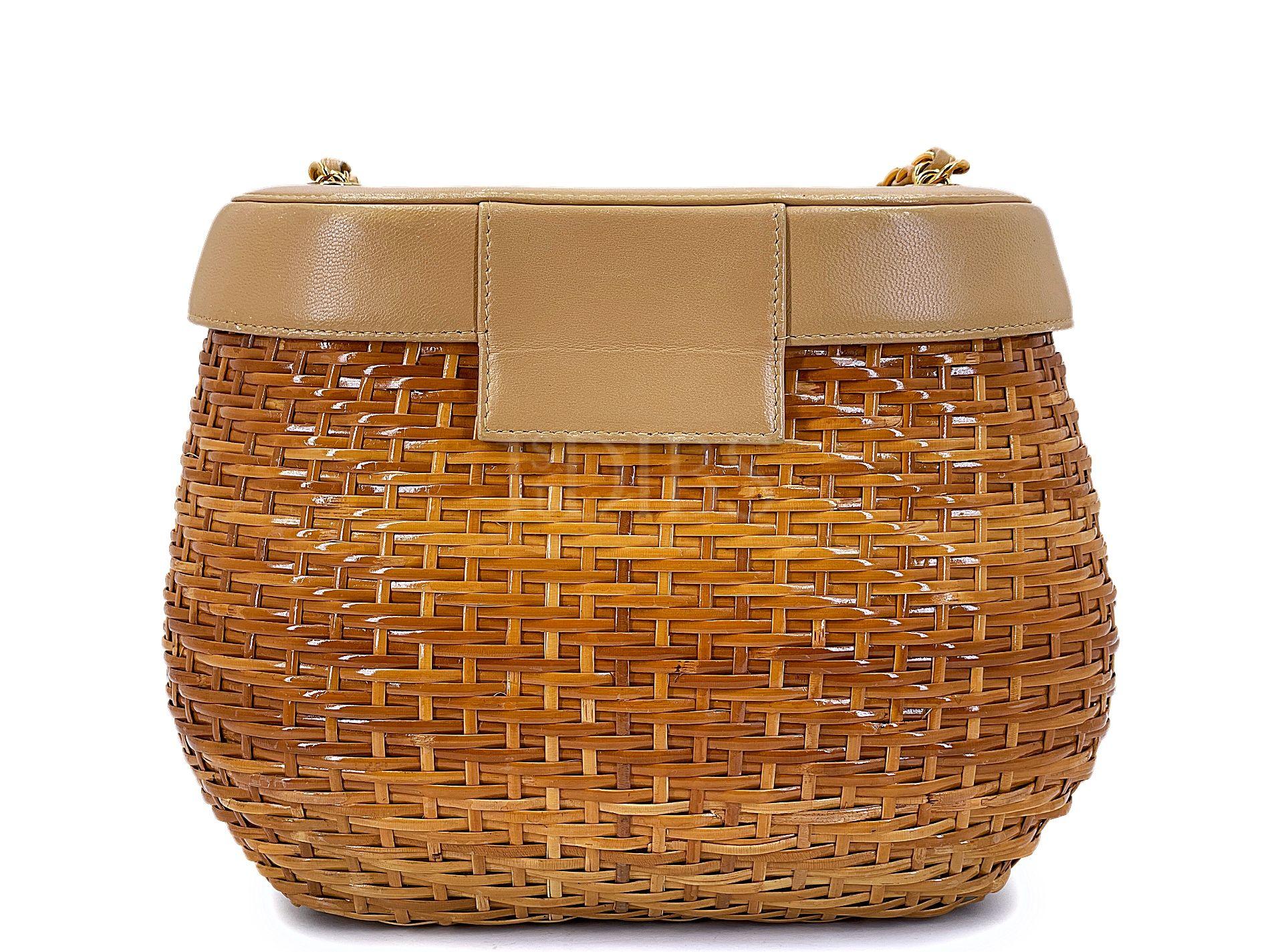 Chanel 1997 Vintage Wicker and Beige Lambskin Basket Vanity Bag 67876 1