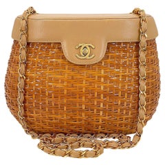 Chanel 1997 Used Wicker and Beige Lambskin Basket Vanity Bag 67876