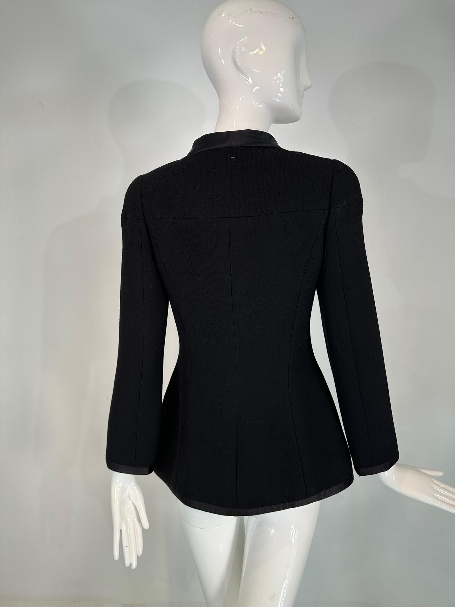 Chanel 1997A Black 100% Wool Gold & Pearl Logo Button Band Collar Jacket 36 For Sale 6