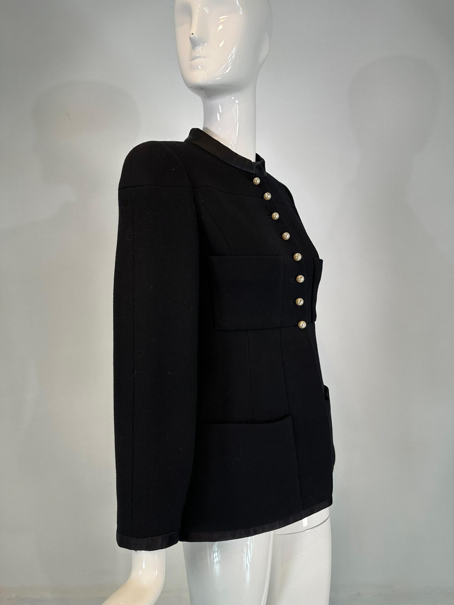 Women's Chanel 1997A Black 100% Wool Gold & Pearl Logo Button Band Collar Jacket 36 For Sale