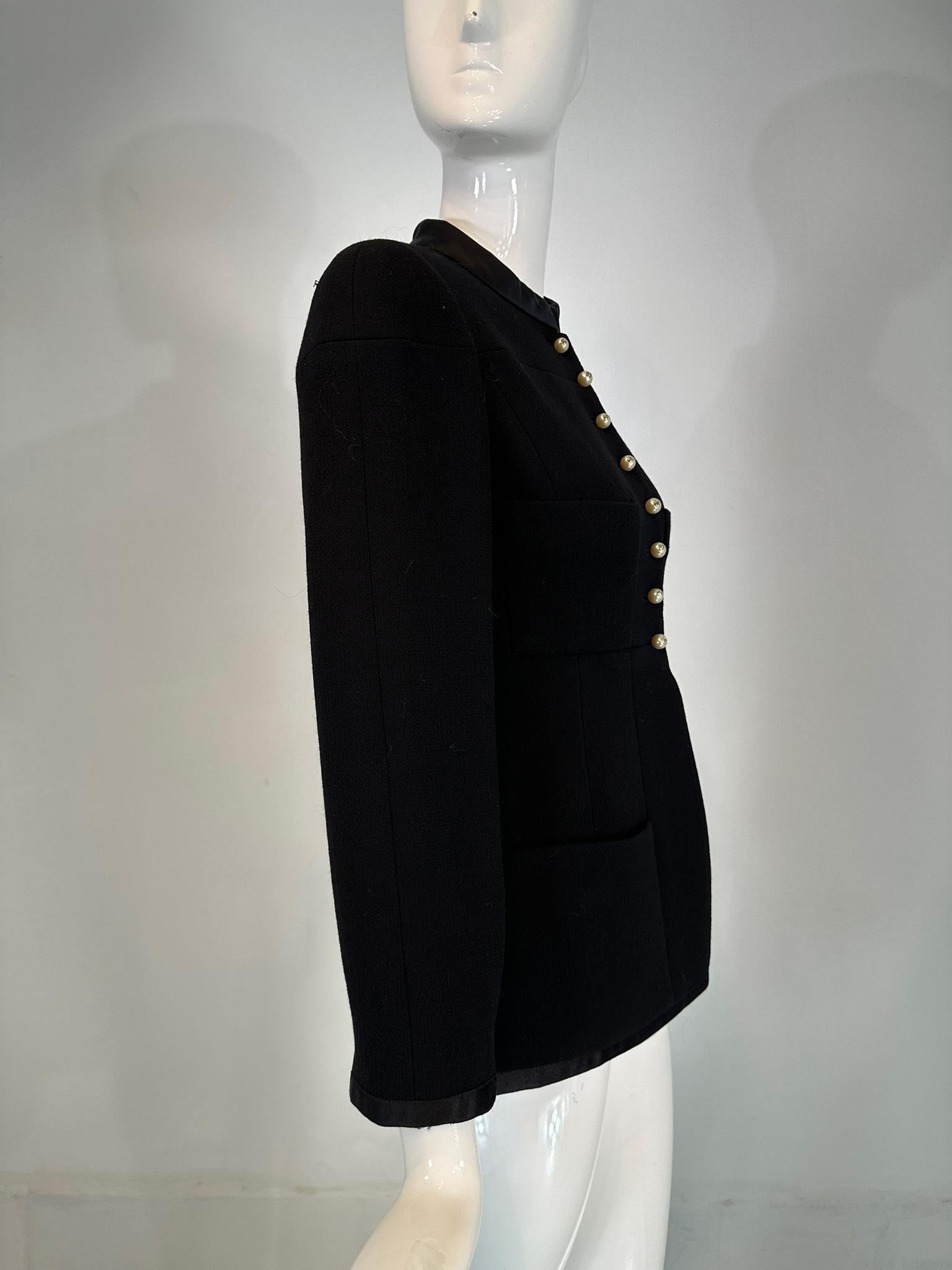 Chanel 1997A Black 100% Wool Gold & Pearl Logo Button Band Collar Jacket 36 For Sale 1