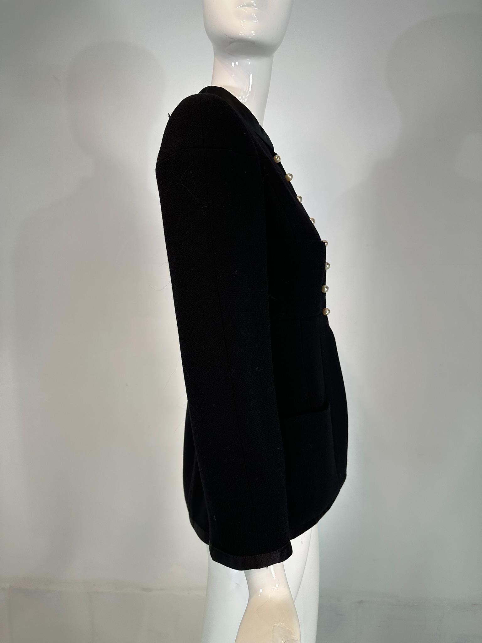 Chanel 1997A Black 100% Wool Gold & Pearl Logo Button Band Collar Jacket 36 For Sale 2