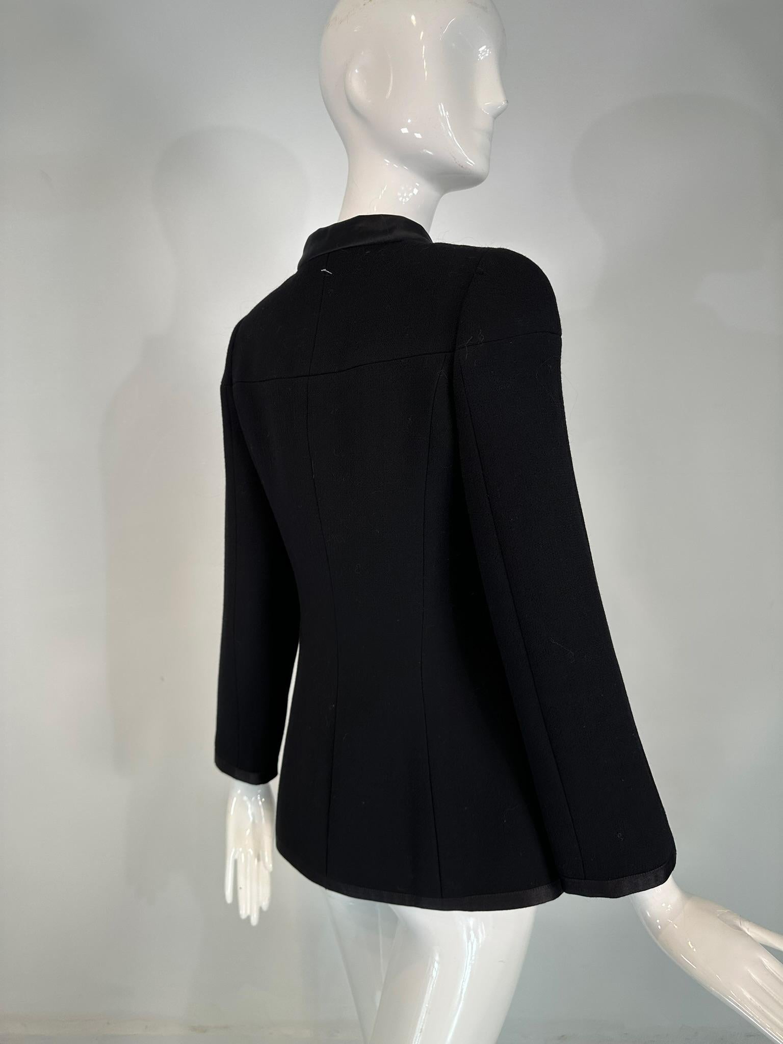 Chanel 1997A Black 100% Wool Gold & Pearl Logo Button Band Collar Jacket 36 For Sale 4