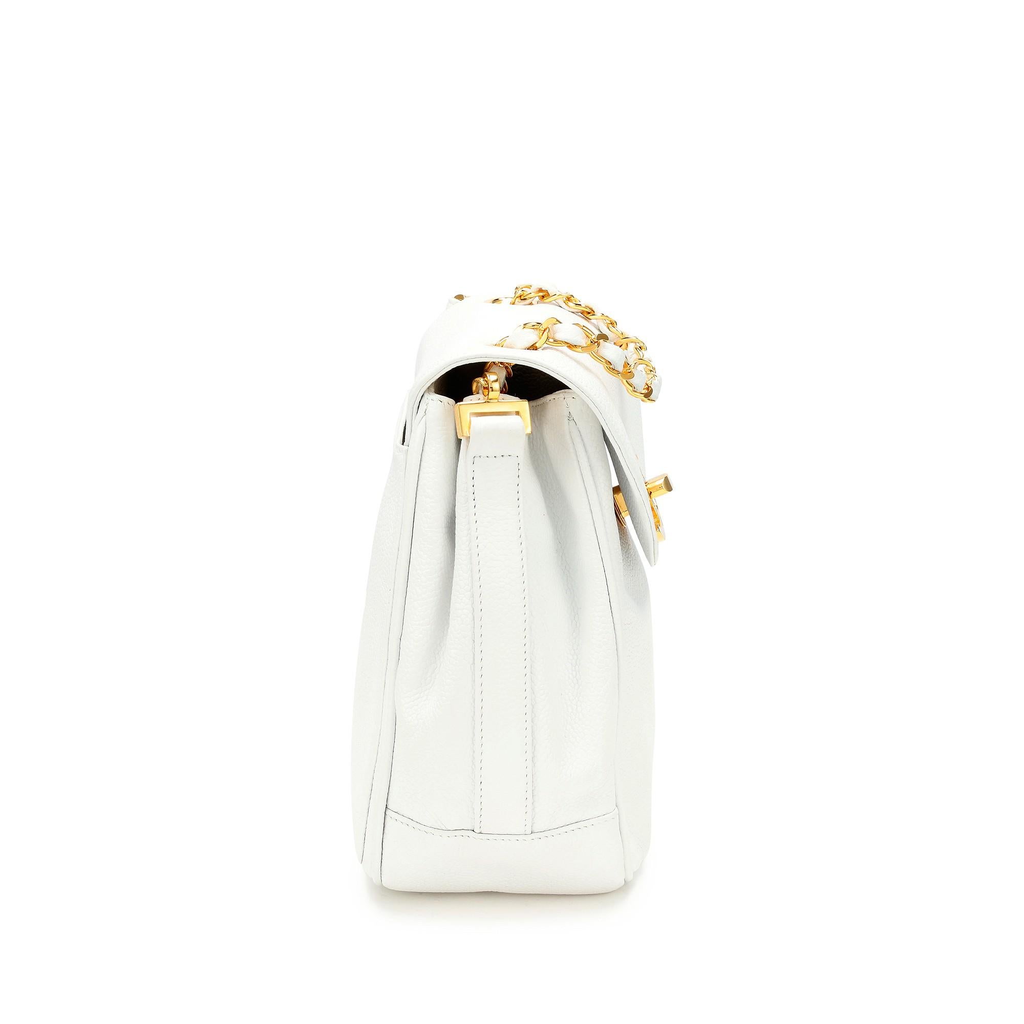 Women's or Men's Chanel 1998 Classic Flap Boy Mini Beige Bone White Caviar Crossbody Bag For Sale
