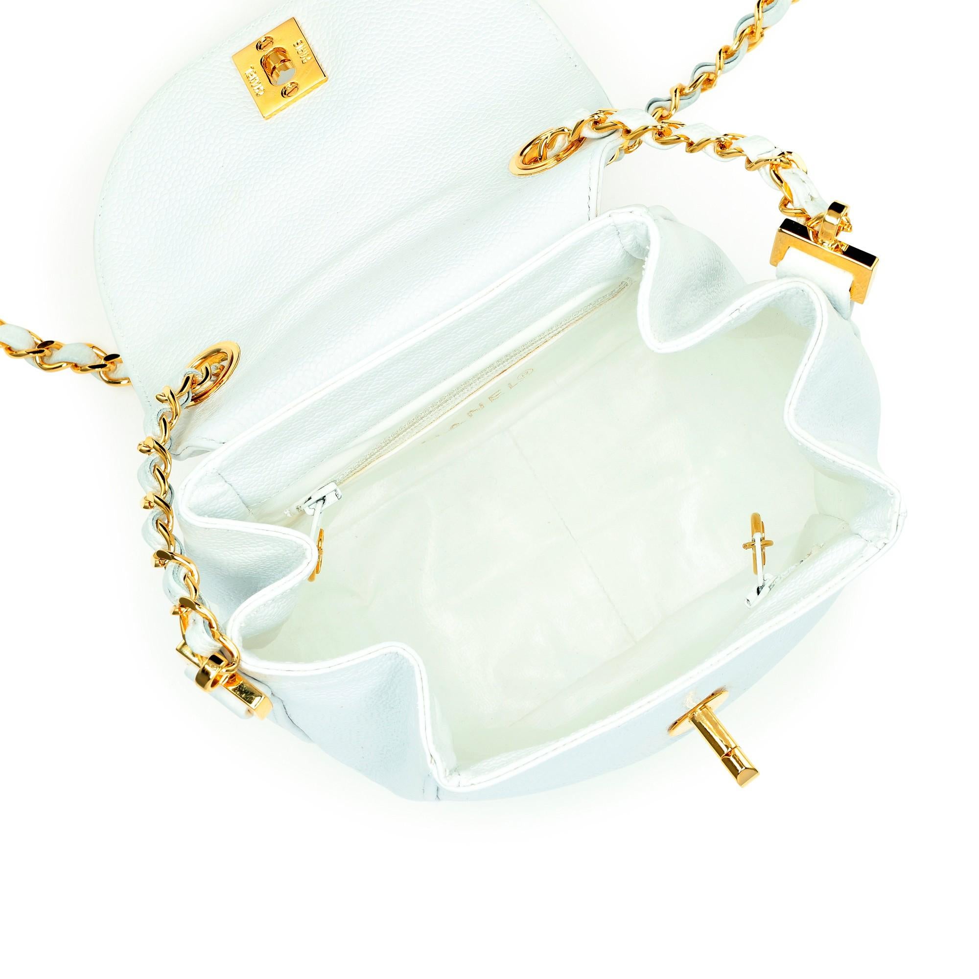 Chanel 1998 Classic Flap Boy Mini Beige Bone White Caviar Crossbody Bag For Sale 4