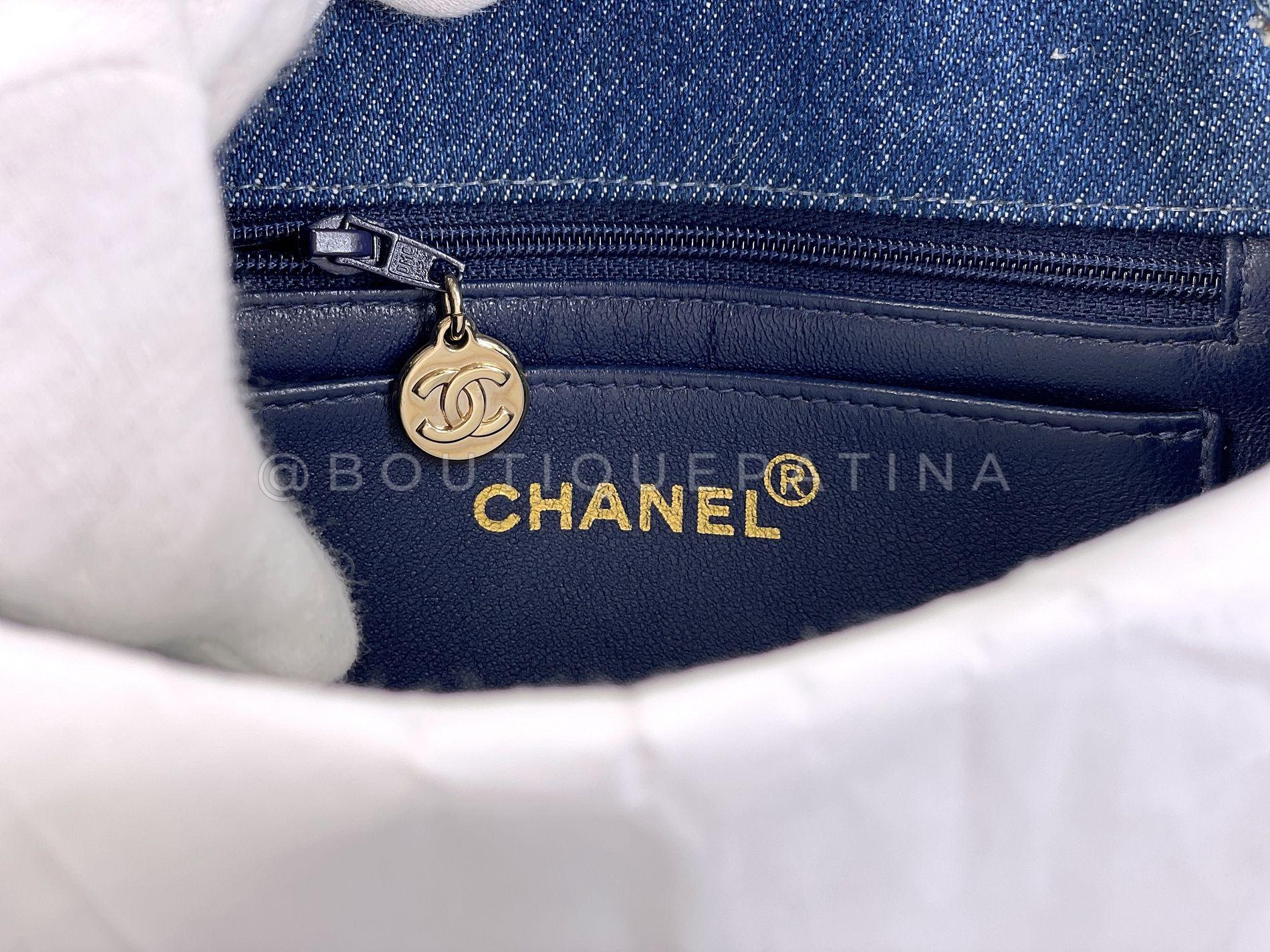 Chanel 1998 Vintage Azul Denim Cuadrado Mini Flap Bag 24k GHW  68466 en venta 7