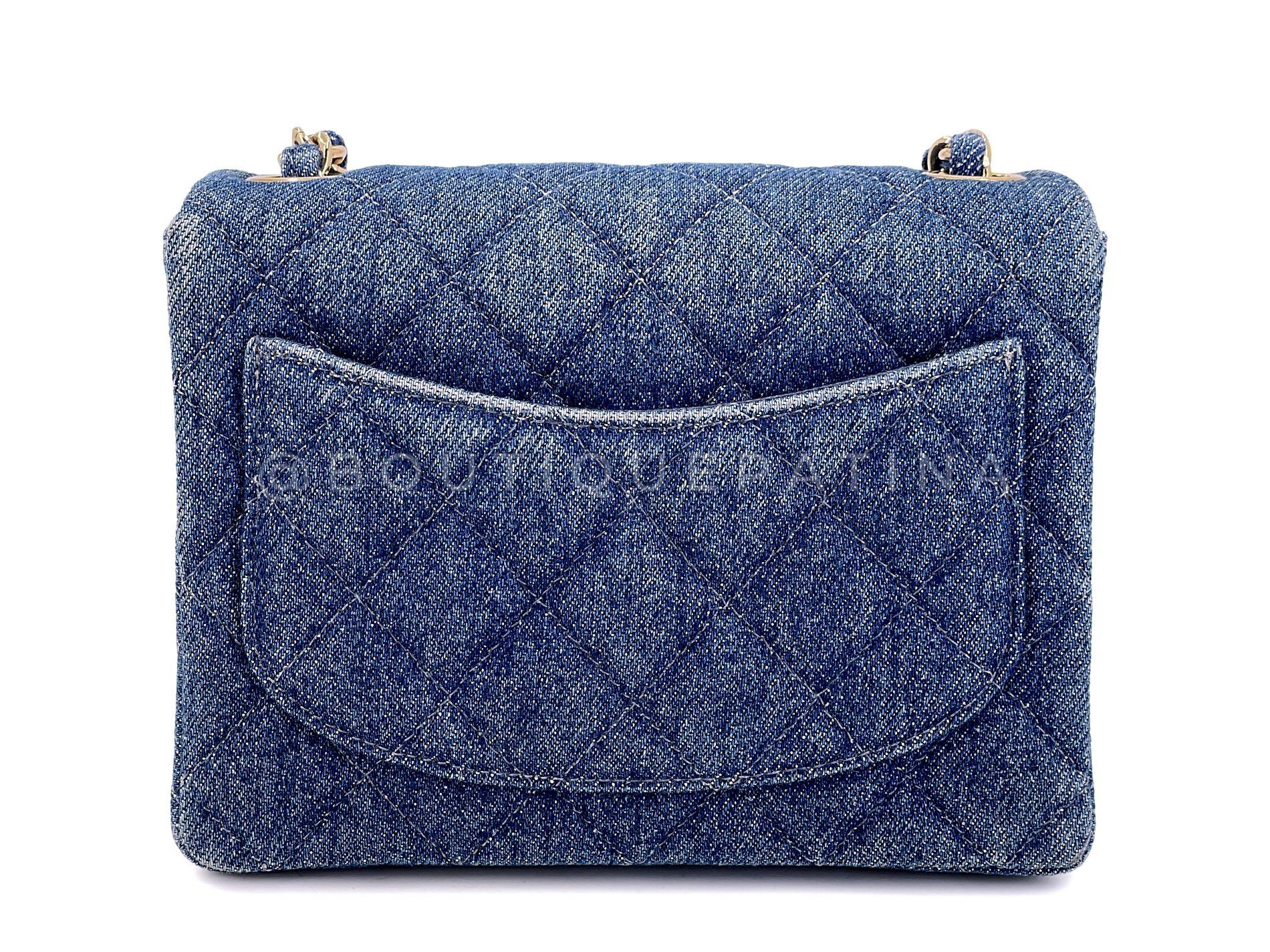 Chanel 1998 Vintage Azul Denim Cuadrado Mini Flap Bag 24k GHW  68466 en venta 1