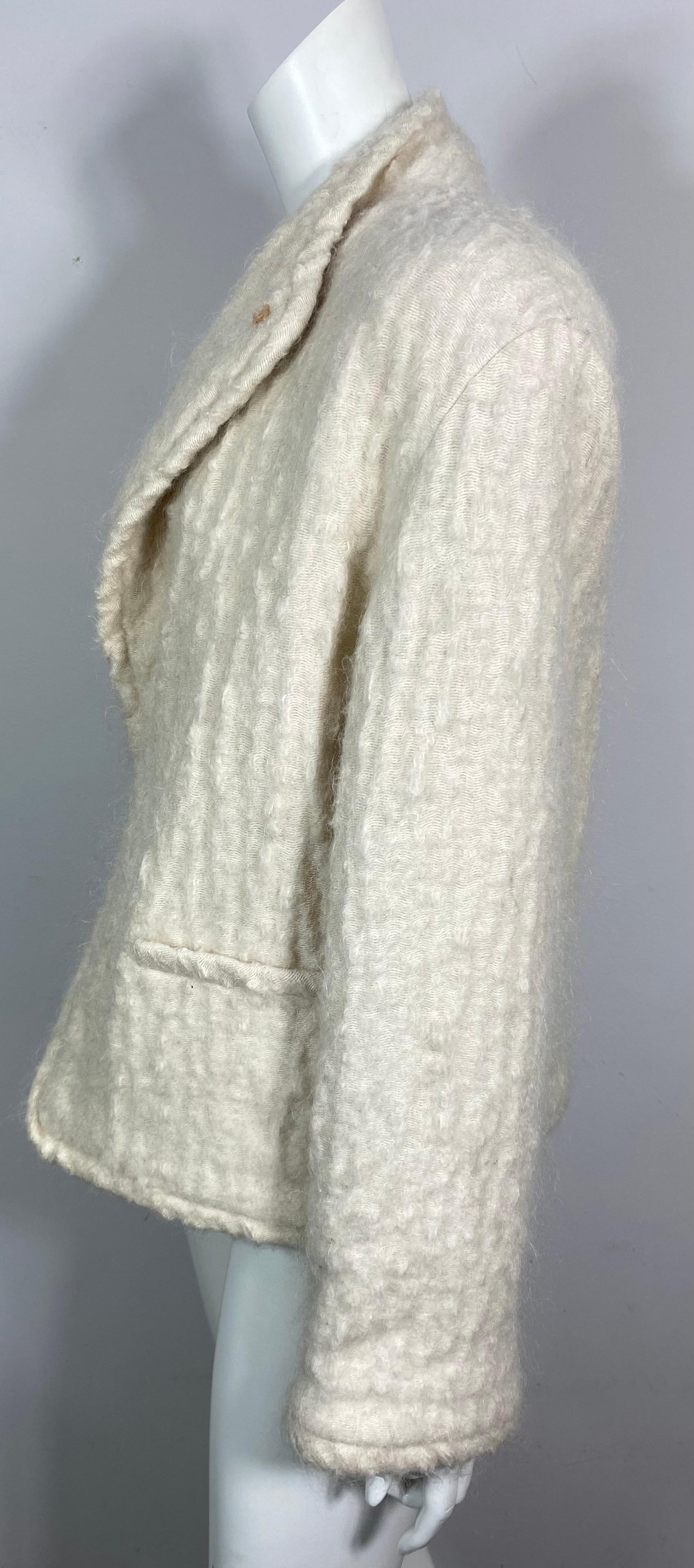 Chanel Runway Fall 1998 Creme Mohair & Wool Blend Jacket - Size 38 In Good Condition For Sale In West Palm Beach, FL