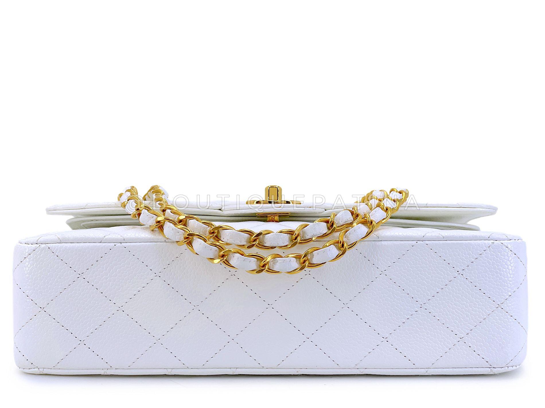 Chanel 1998 Vintage White Caviar Medium Classic Double Flap Bag 24k GHW 68618 For Sale 1