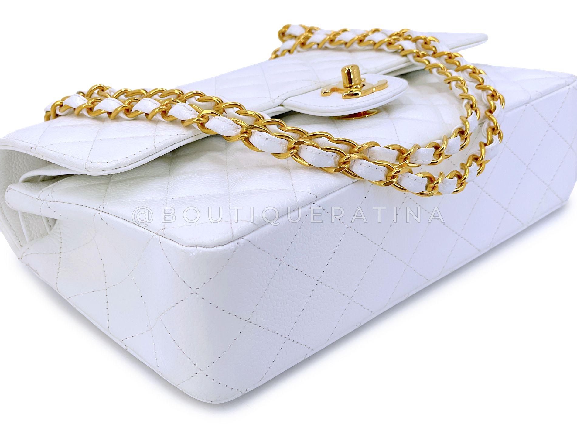 Chanel 1998 Vintage White Caviar Medium Classic Double Flap Bag 24k GHW 68618 For Sale 2