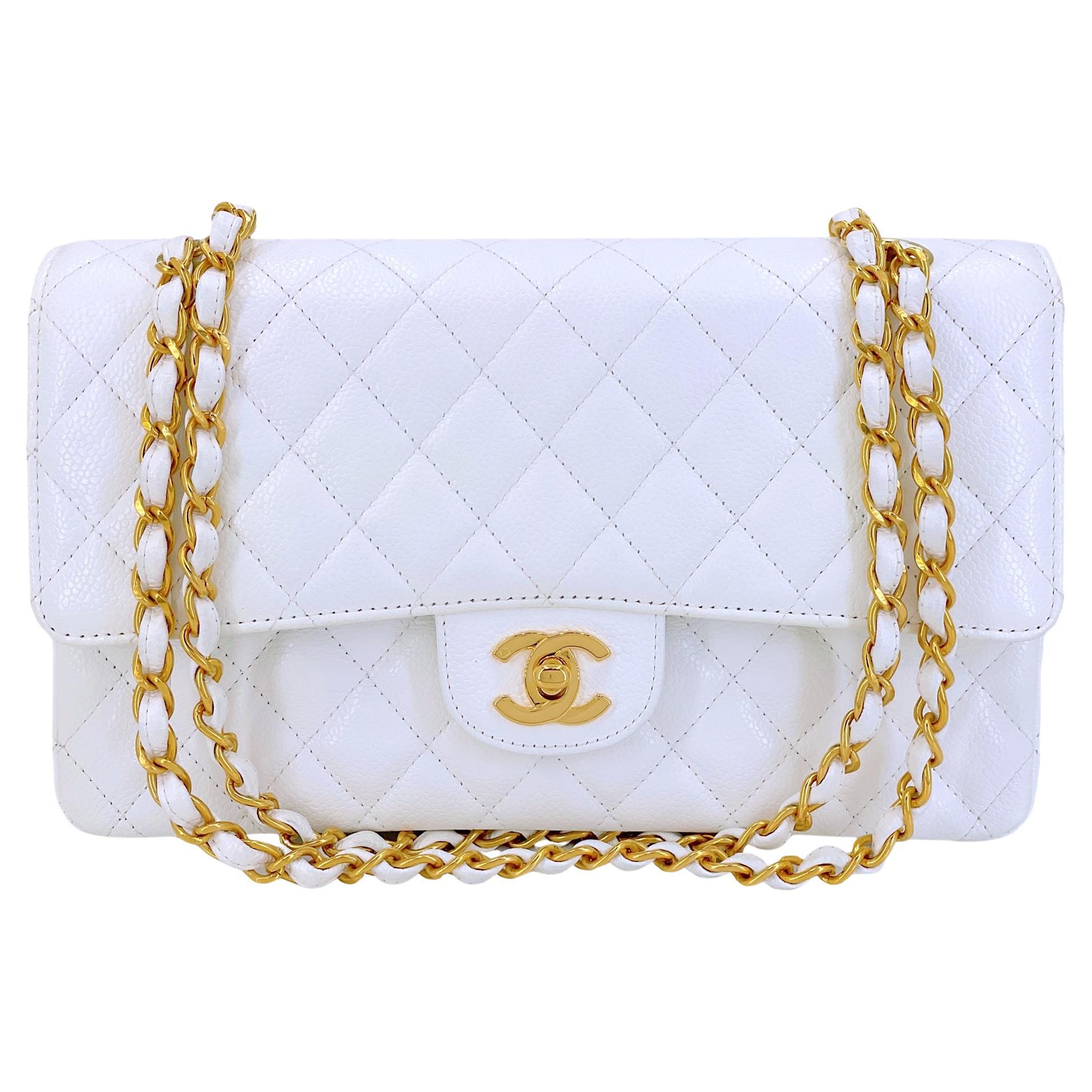 Chanel 1998 Vintage White Caviar Medium Classic Double Flap Bag 24k GHW 68618 For Sale