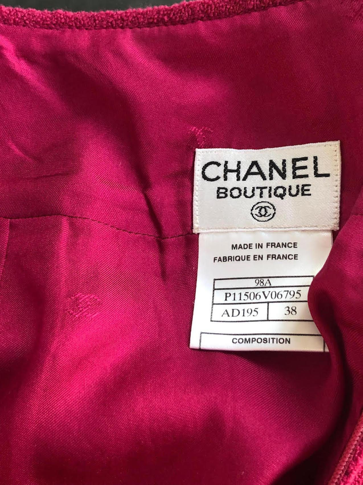 CHANEL 1998 Wool Jacket Tweed Skirt Suit Pink CC Logo Buttons 7