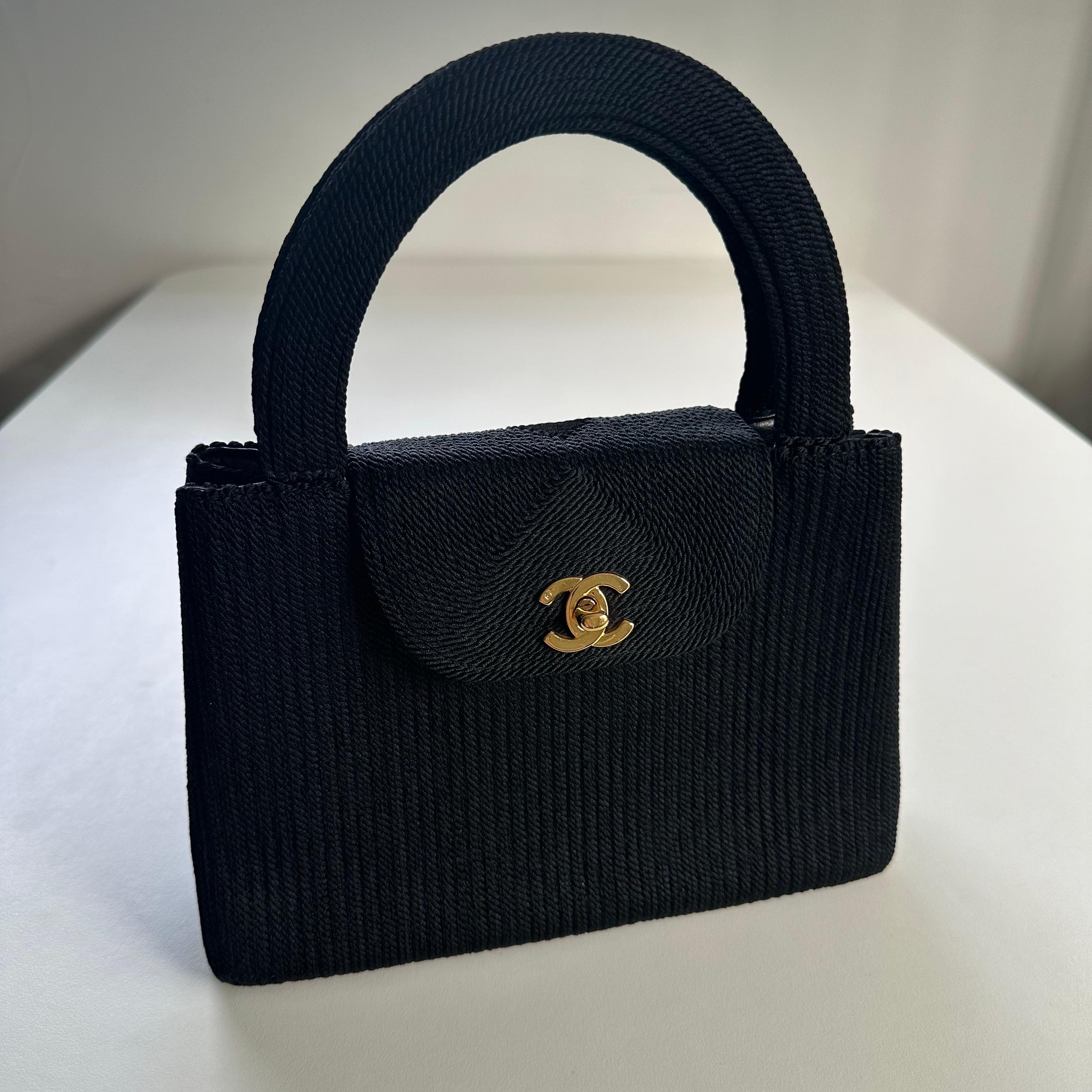 Chanel 1999 Vintage Rare soie tissée Medium Top Handle Kelly Bag  en vente 2