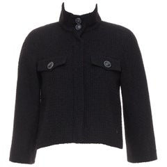 Chanel 19A giacca crop in tweed di lana nera con logo CC e bottoni a collo alto FR34 XS