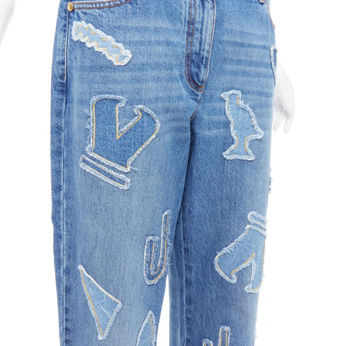 CHANEL 19A blue cotton hieroglyphics patch straight leg jeans FR40 L For Sale 2