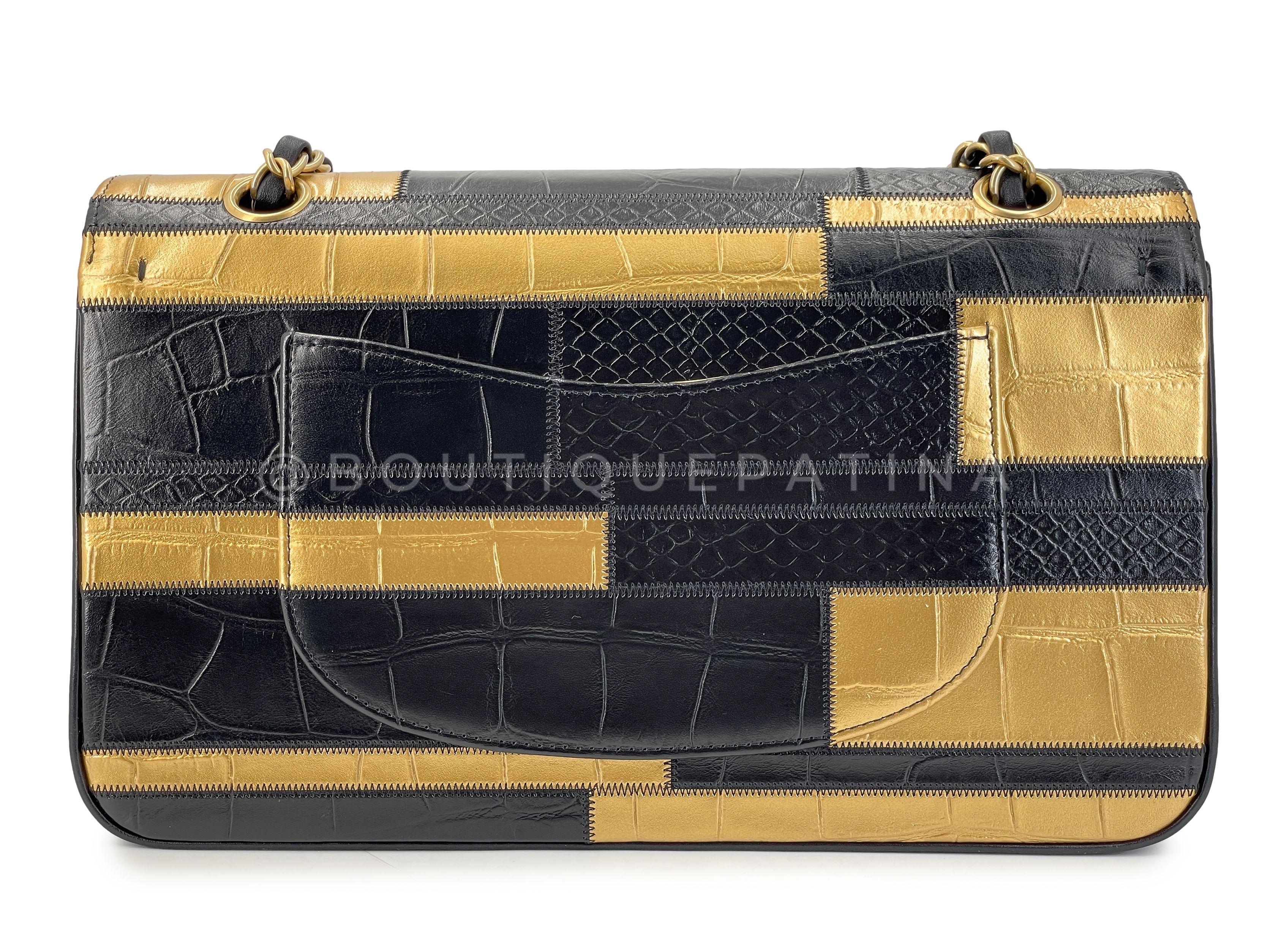 Chanel 19A Egypt Black/Gold Crocodile Print Medium Classic Flap Bag GHW 67619 For Sale 1