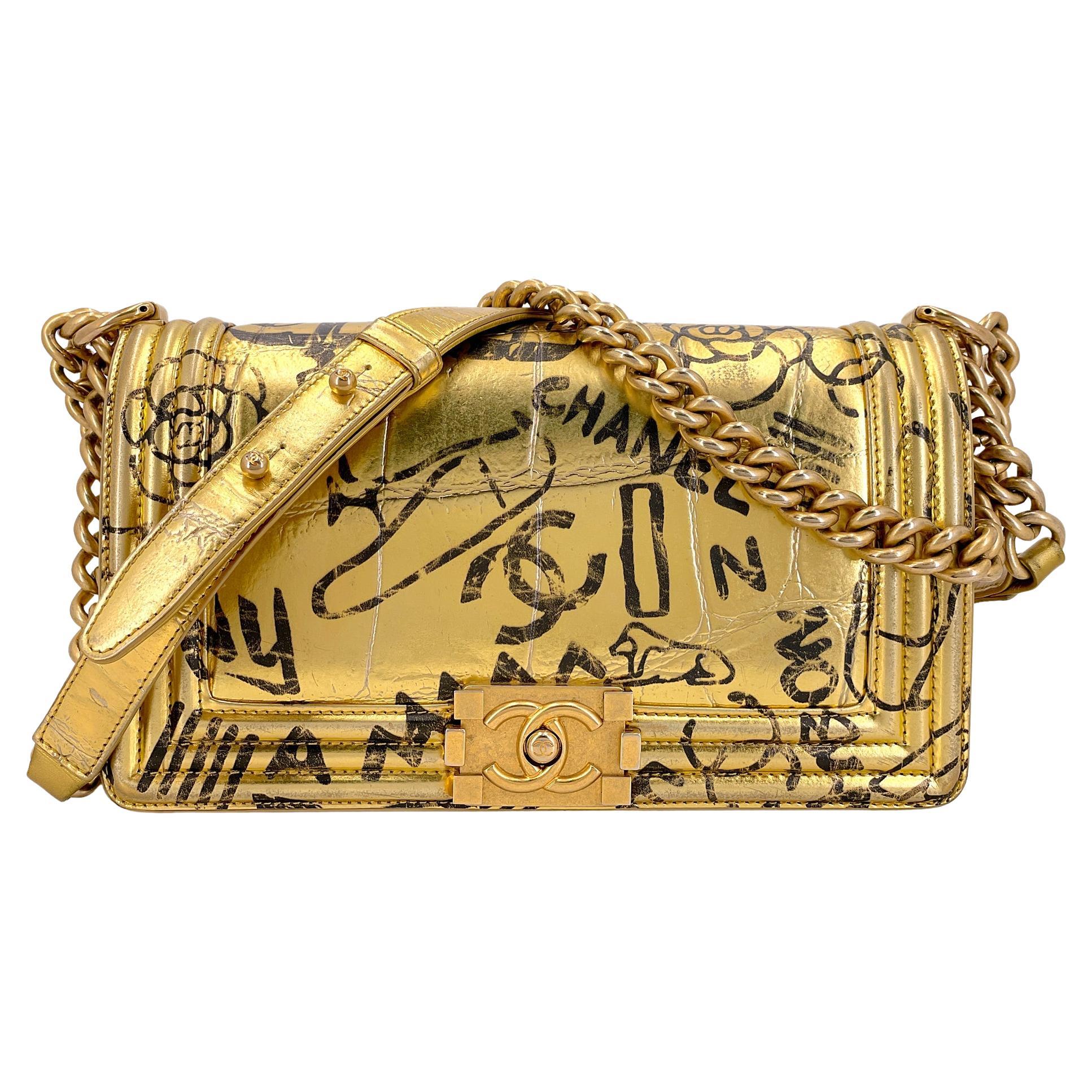 Chanel 19A Egypt Gold Crocodile Graffiti Boy Bag Medium GHW Paris-New York 68578 For Sale