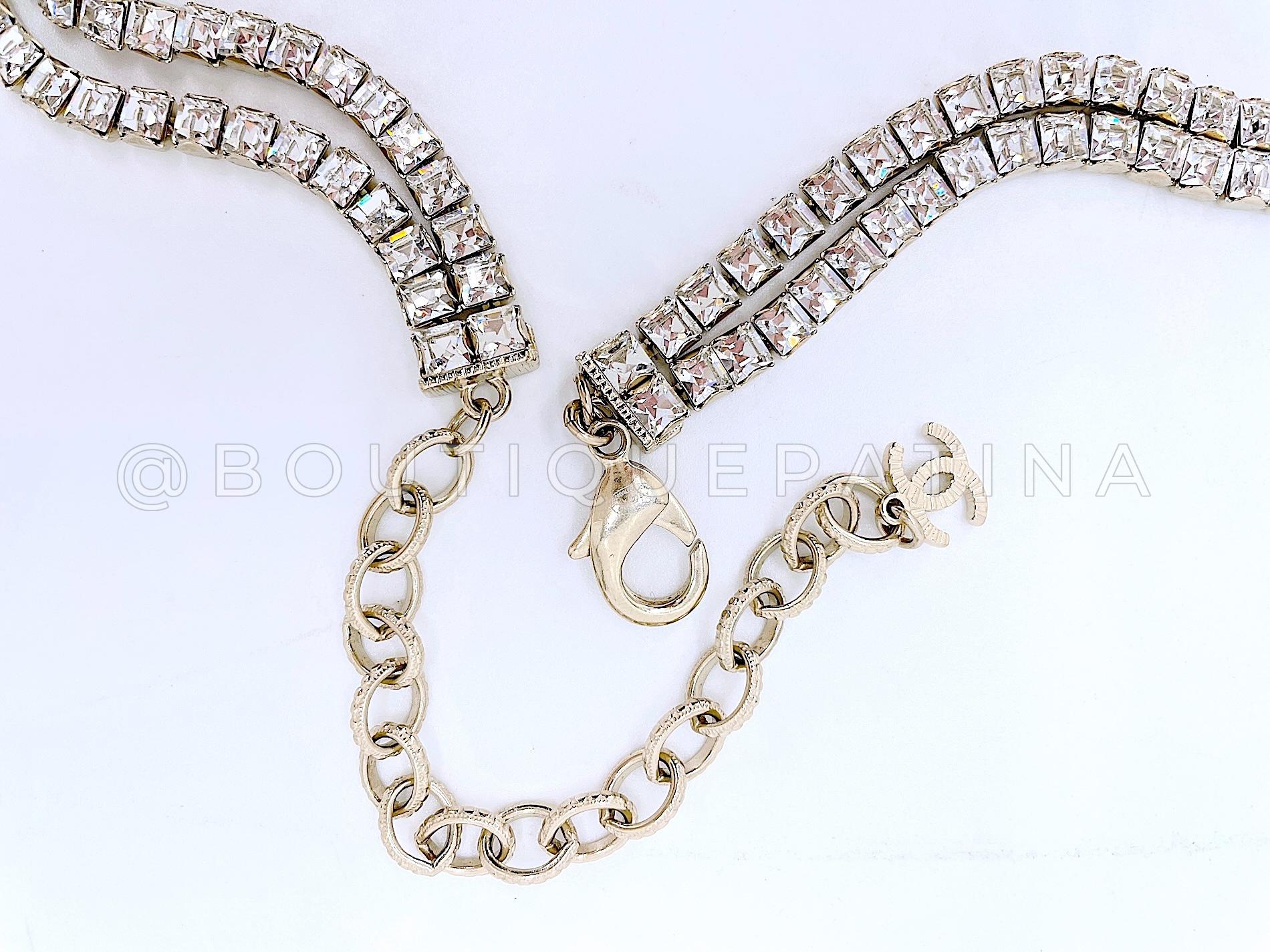 Chanel 19A Egypt Limited Crystal Mesh Rainbow Strass Necklace Large 67184 In Excellent Condition For Sale In Costa Mesa, CA