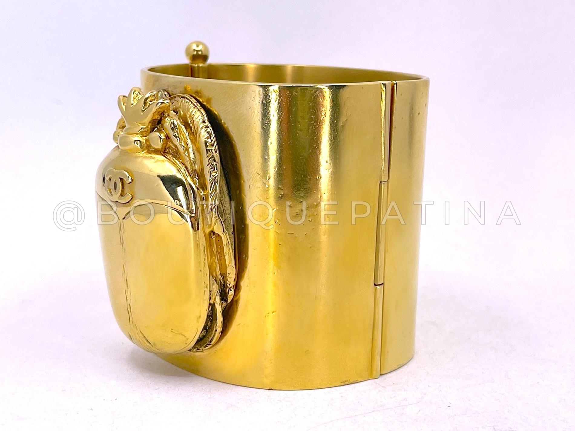 Chanel 19A Egypt Limited Hammered Gold Scarab Cuff Bracelet Paris-New York 68352 1